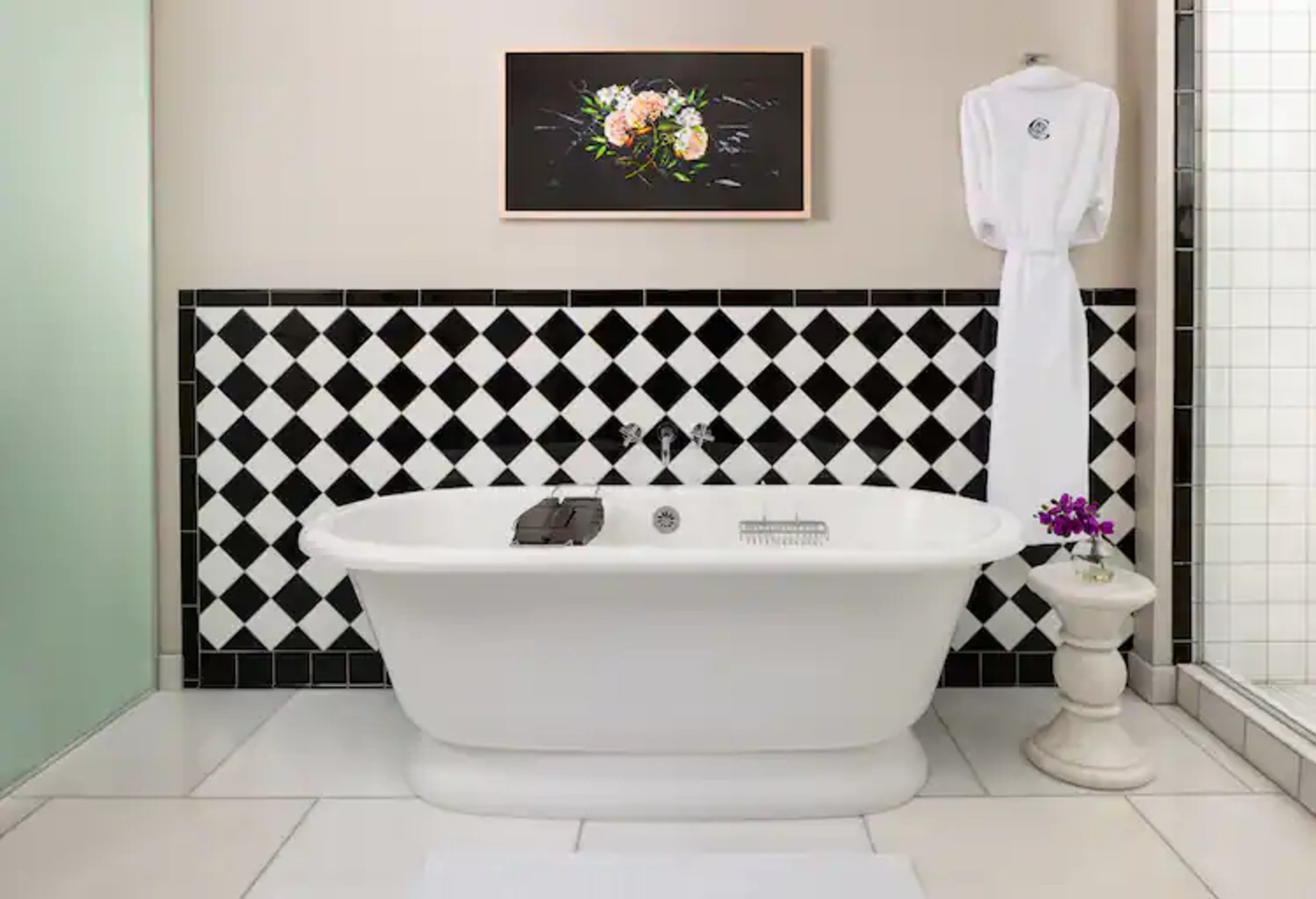 Bath Tub