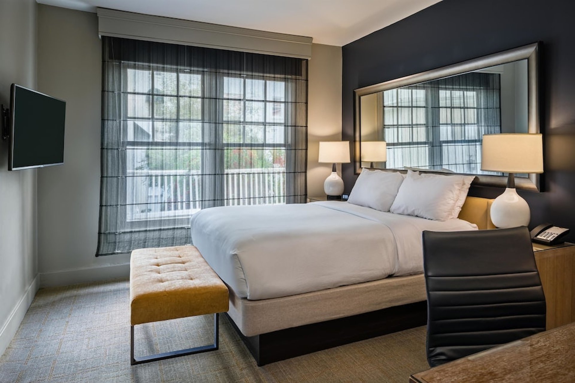 Queen Superior Room