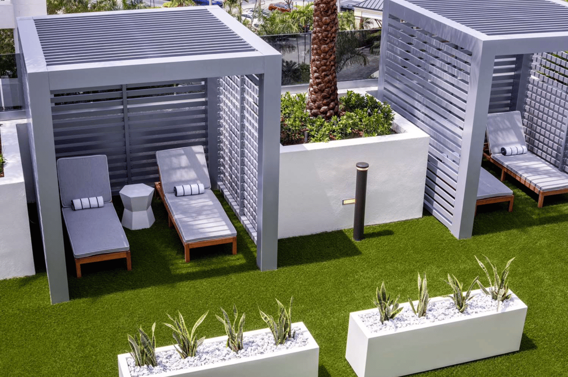 Loungers | Hilton Miami Aventura