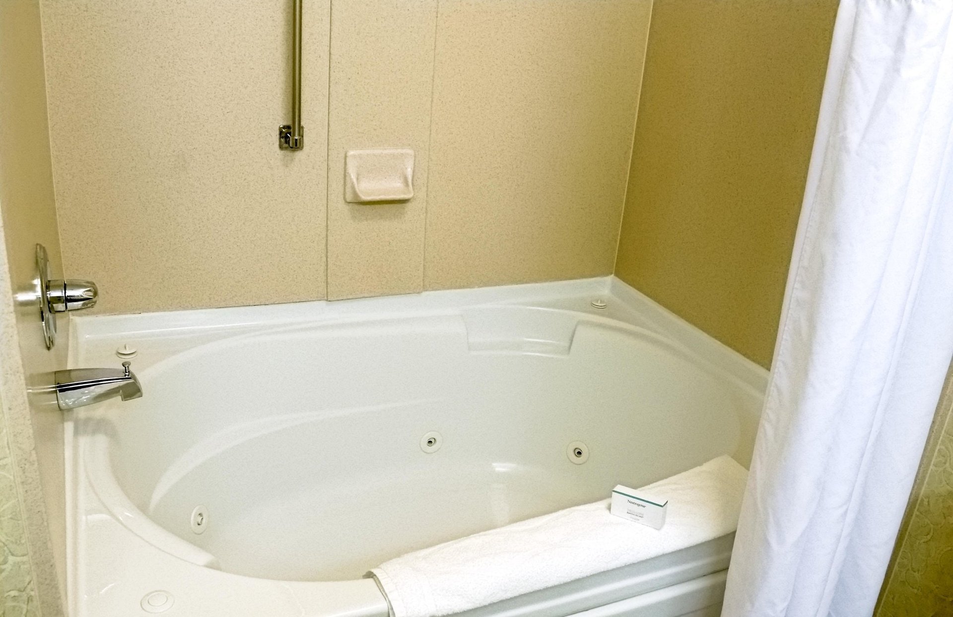 Whirlpool Tub