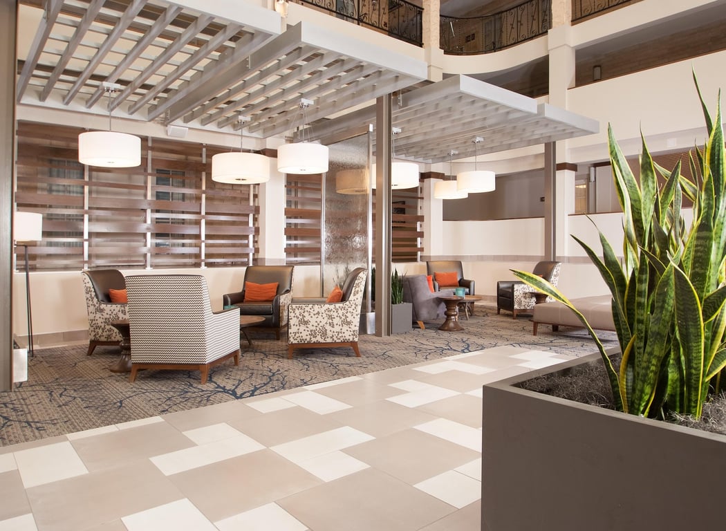 Hotel Atrium | Embassy Suites by Hilton Bloomington Minneapolis