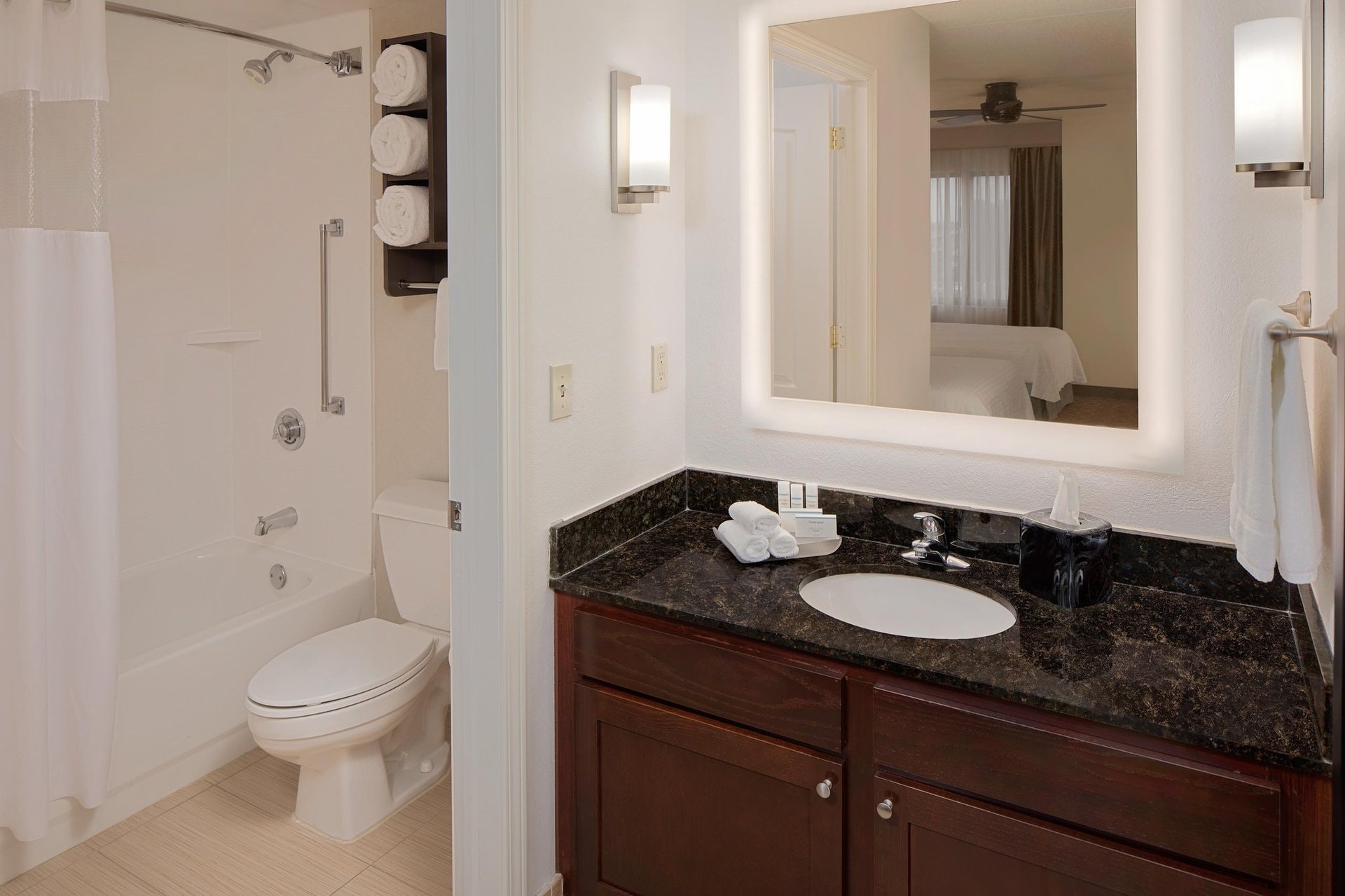 Suite Bathroom
