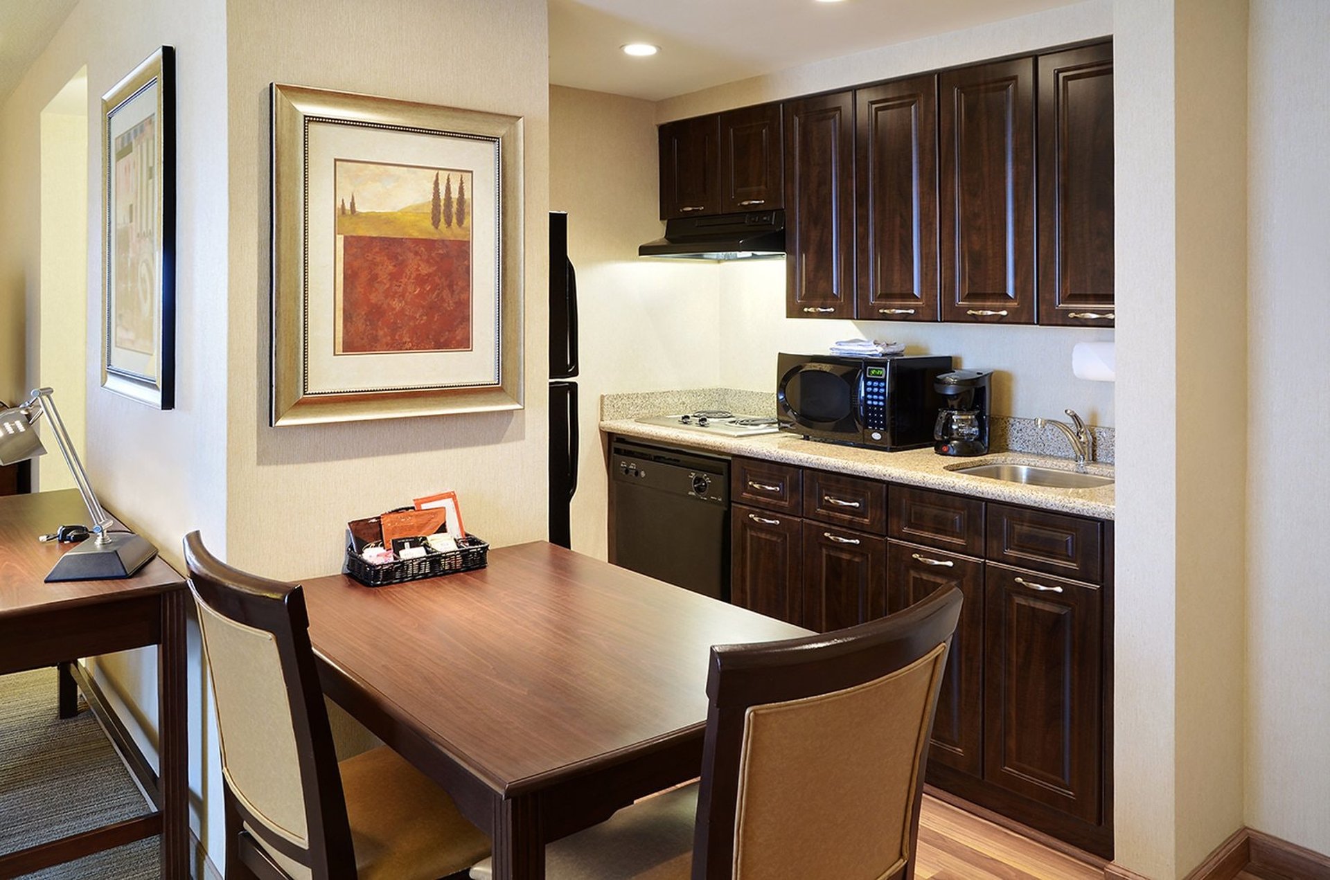 Suite Kitchen