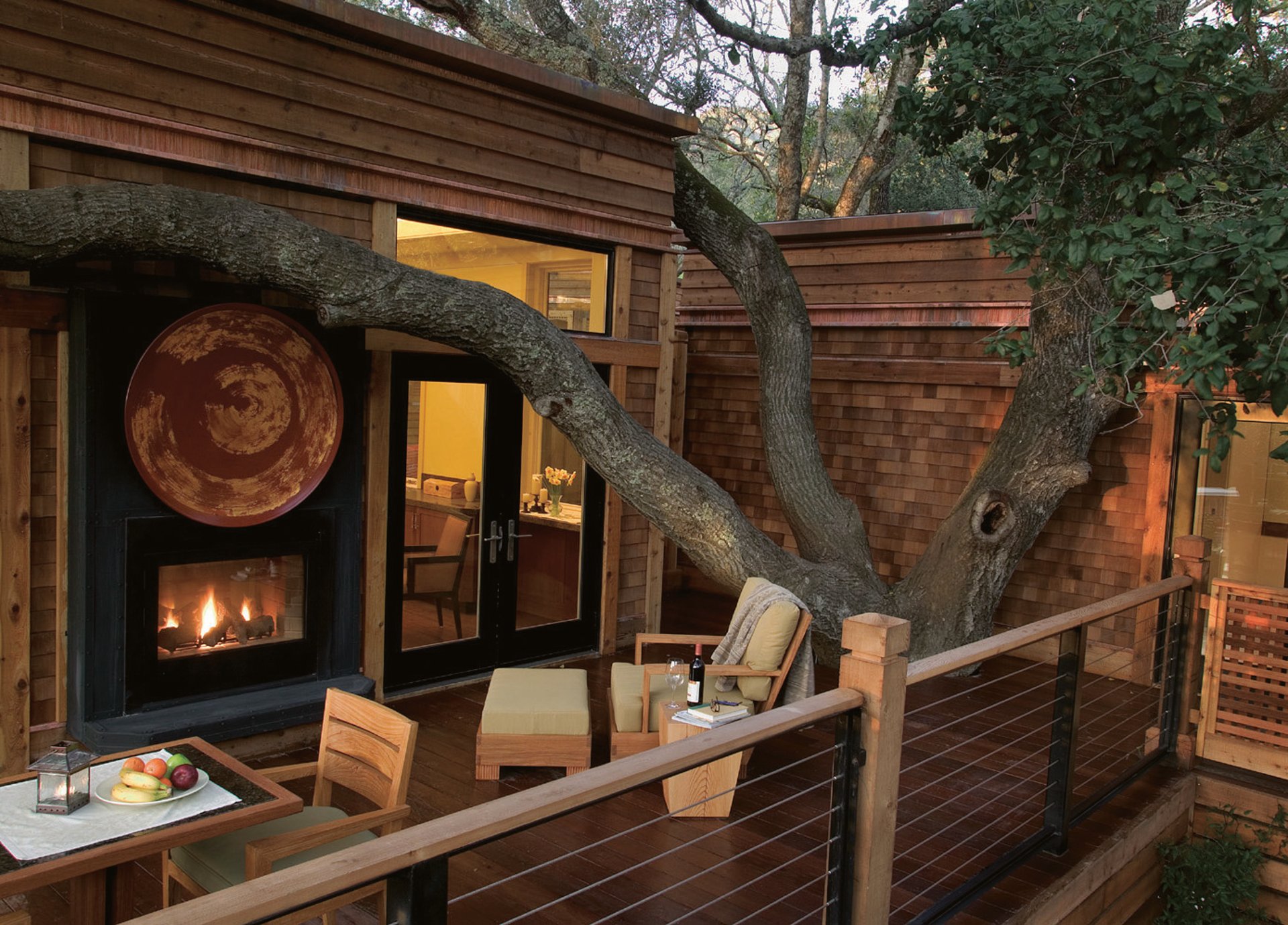 Outdoor fireplace