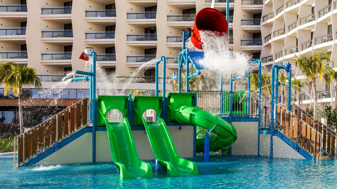 Splash_Pool_02 | Hilton Cancun, an All-Inclusive Resort