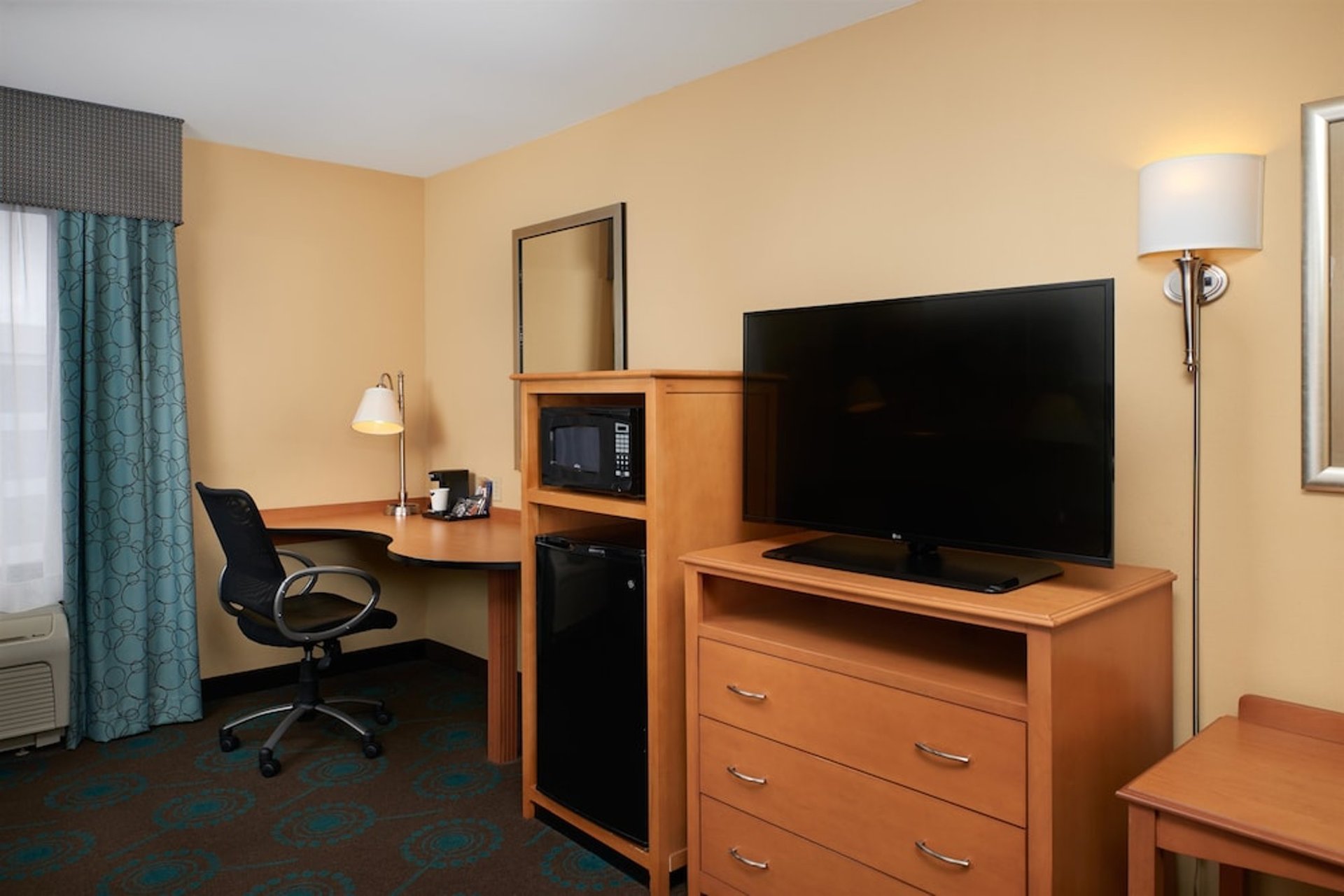 Desk area.jpg