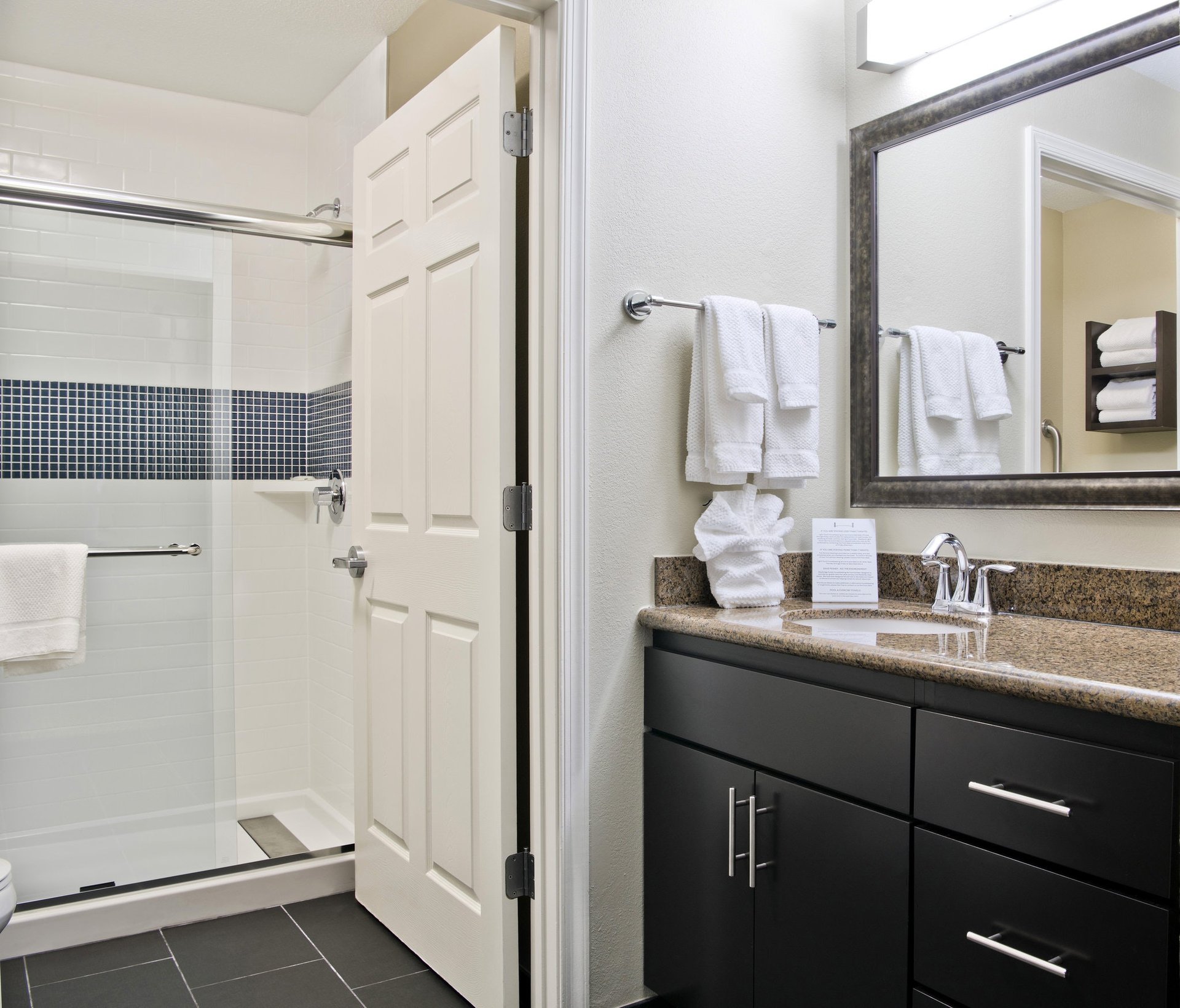 Standard Suite Bathroom