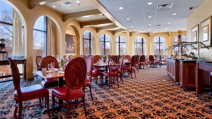 dh_restaurant_3_677x380_FitToBoxSmallDimension_Center.jpg | DoubleTree by Hilton Hotel Charlottesville