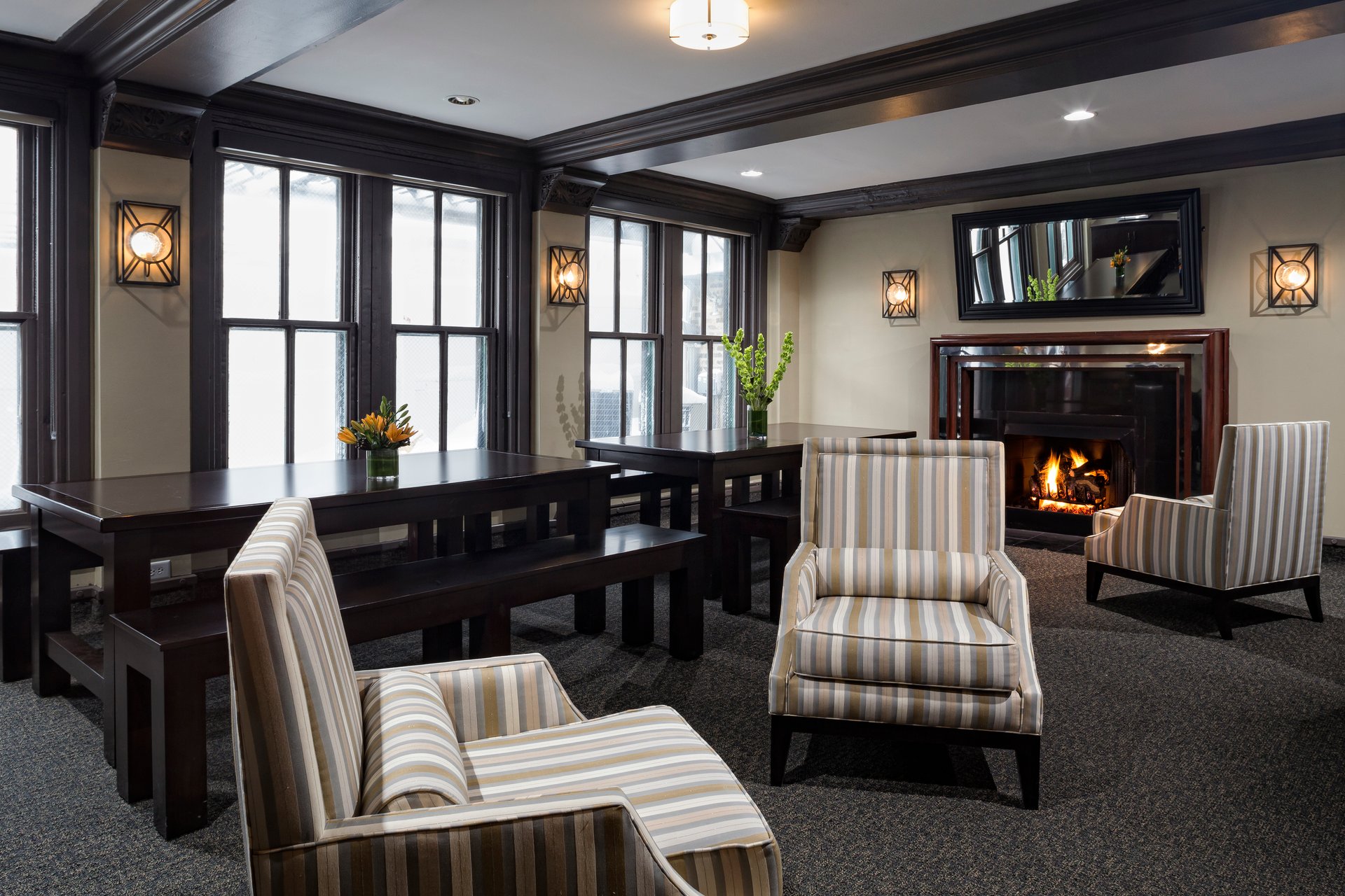 City Suites Lobby | City Suites Chicago
