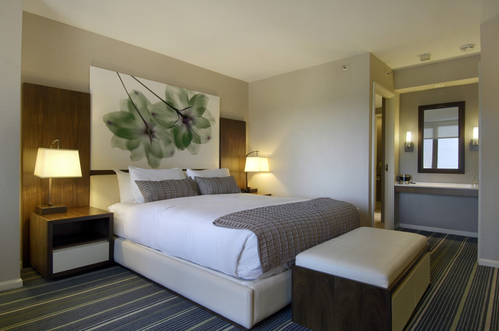 Deluxe King Bed