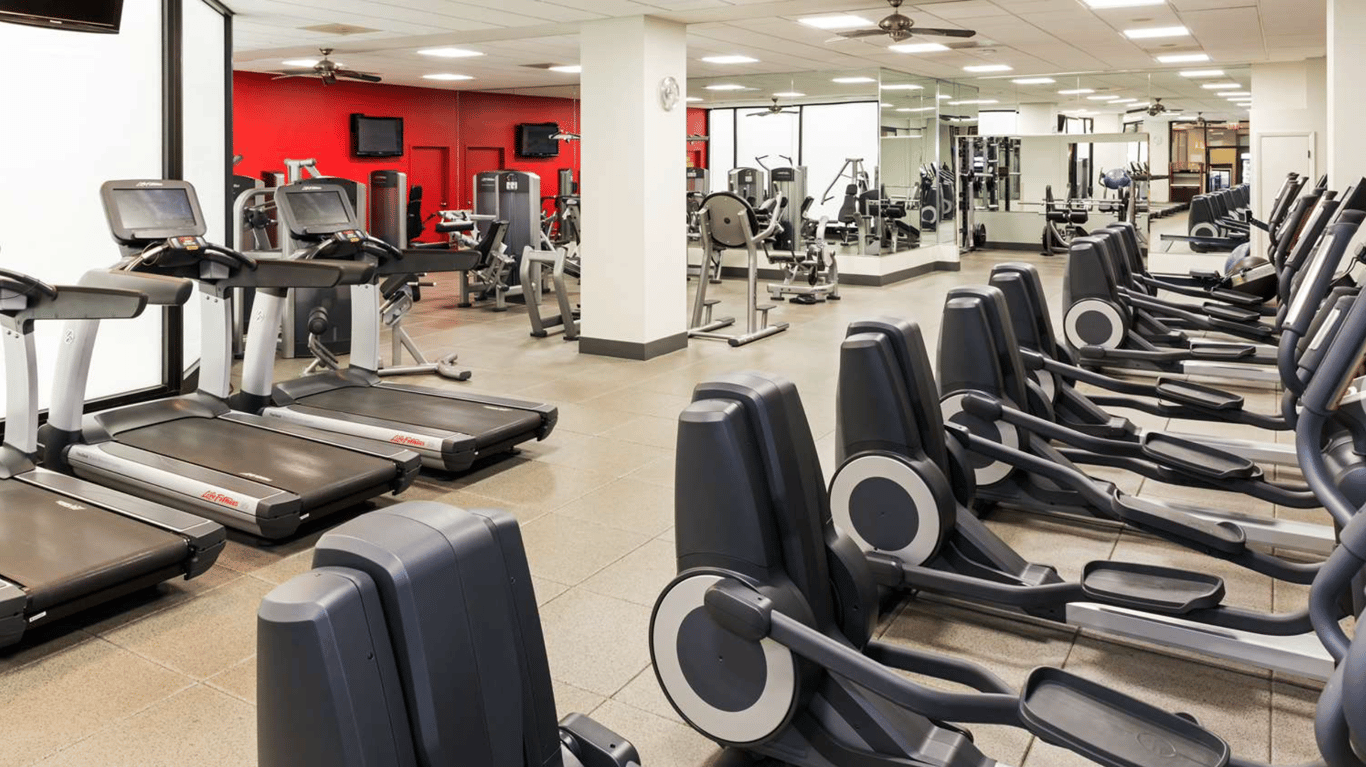 Fitness Center | Hilton Chicago O'Hare Airport