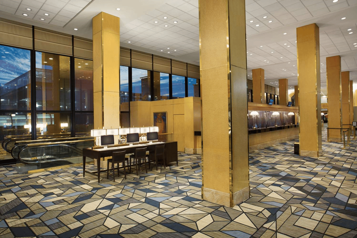 Lobby 2 | Hilton Chicago O'Hare Airport