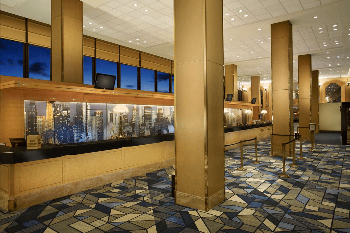 Lobby | Hilton Chicago O'Hare Airport