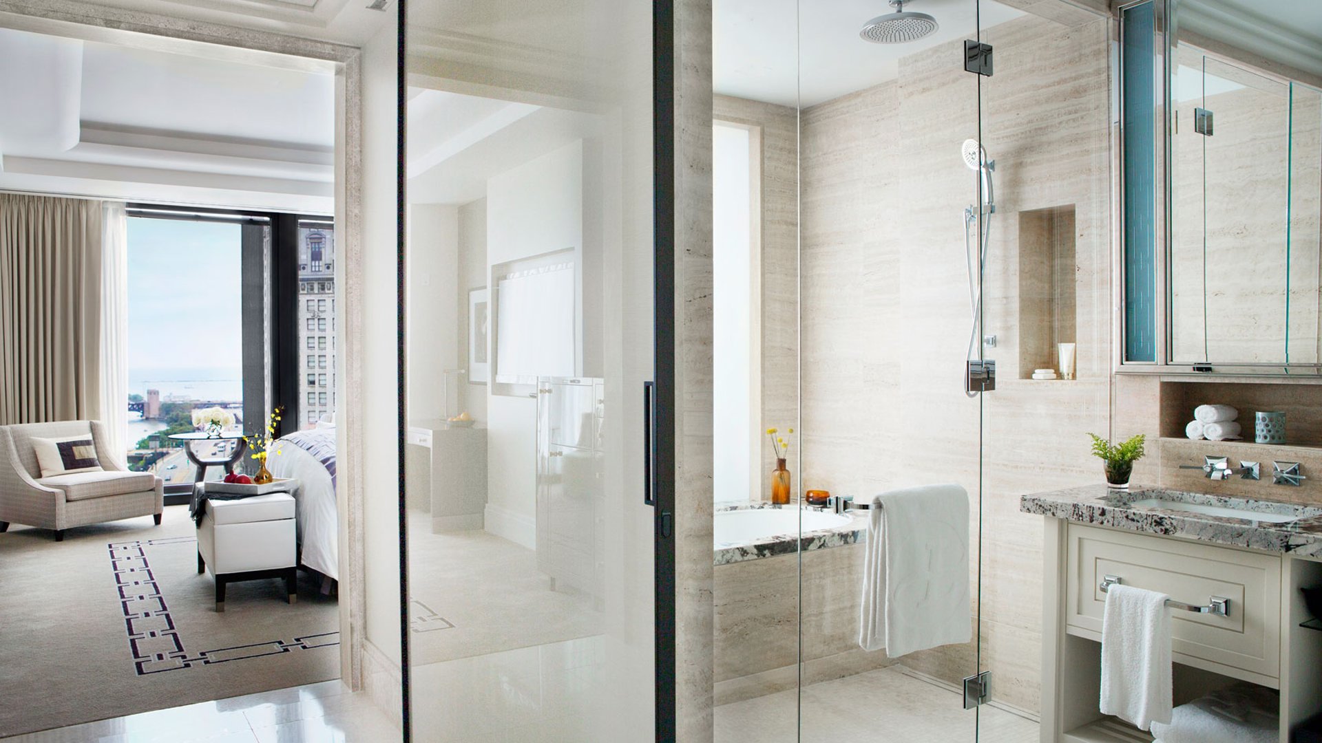 Deluxe Premier Bathroom