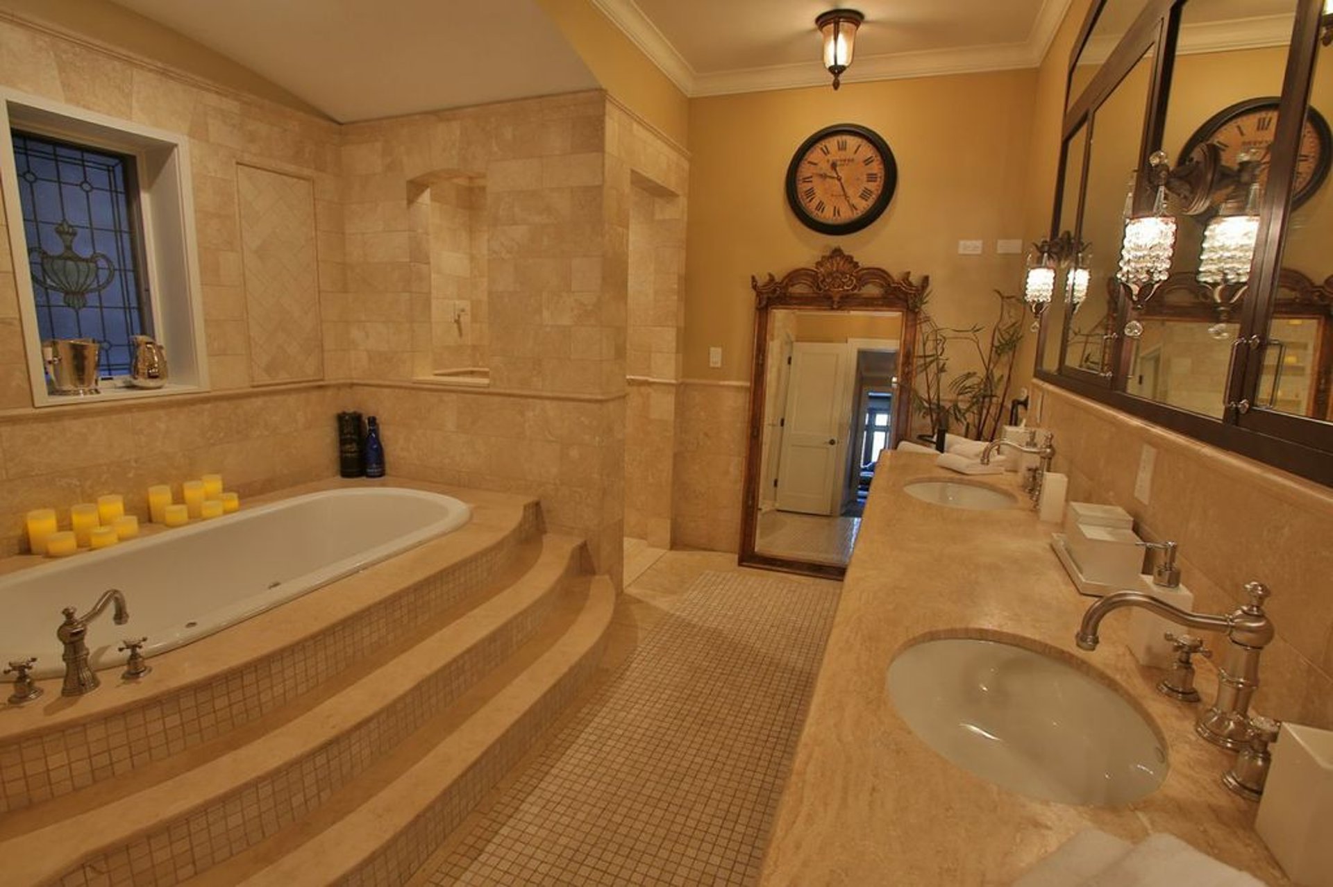 Deep soaking tub