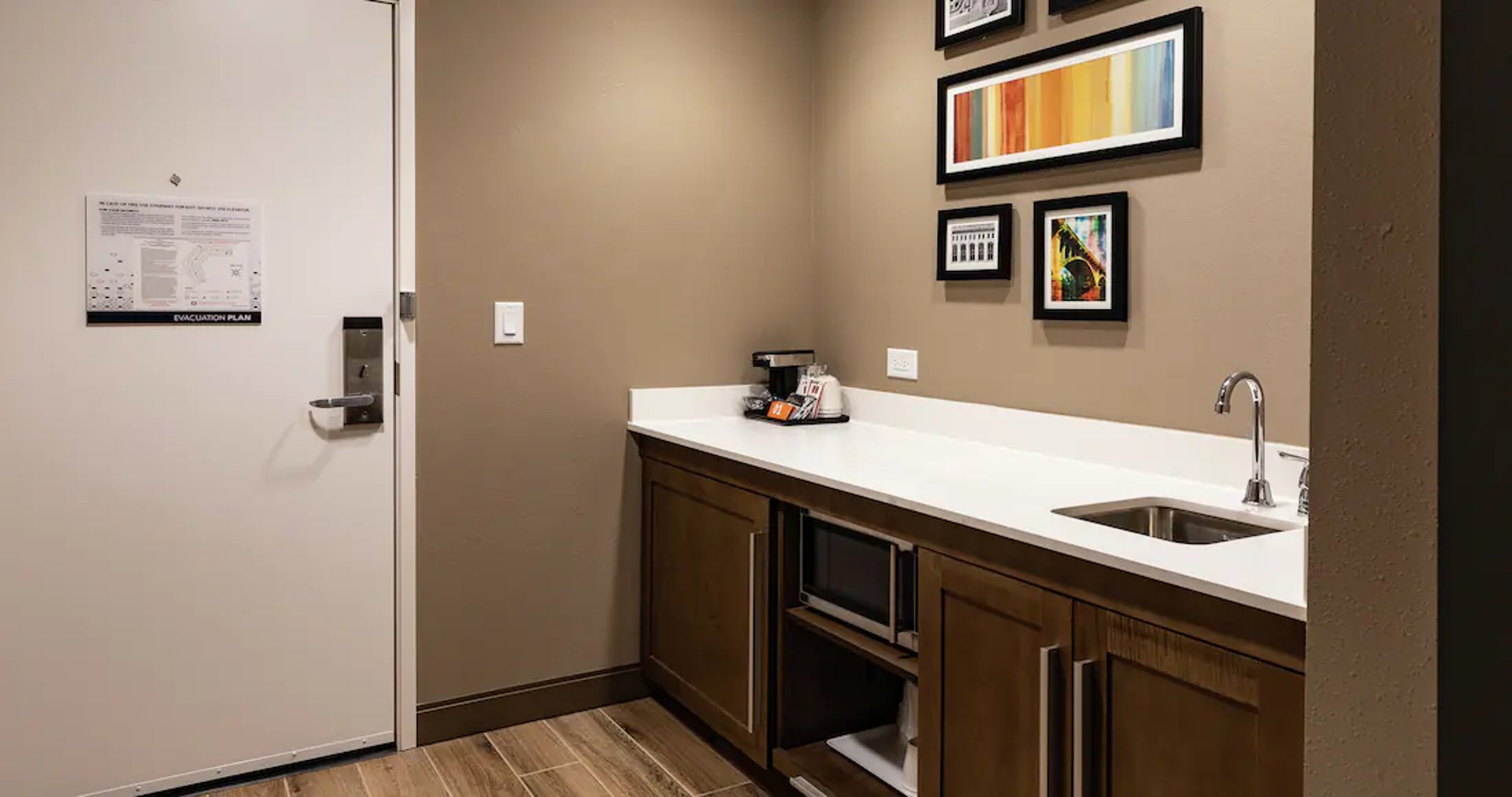 Wet Bar