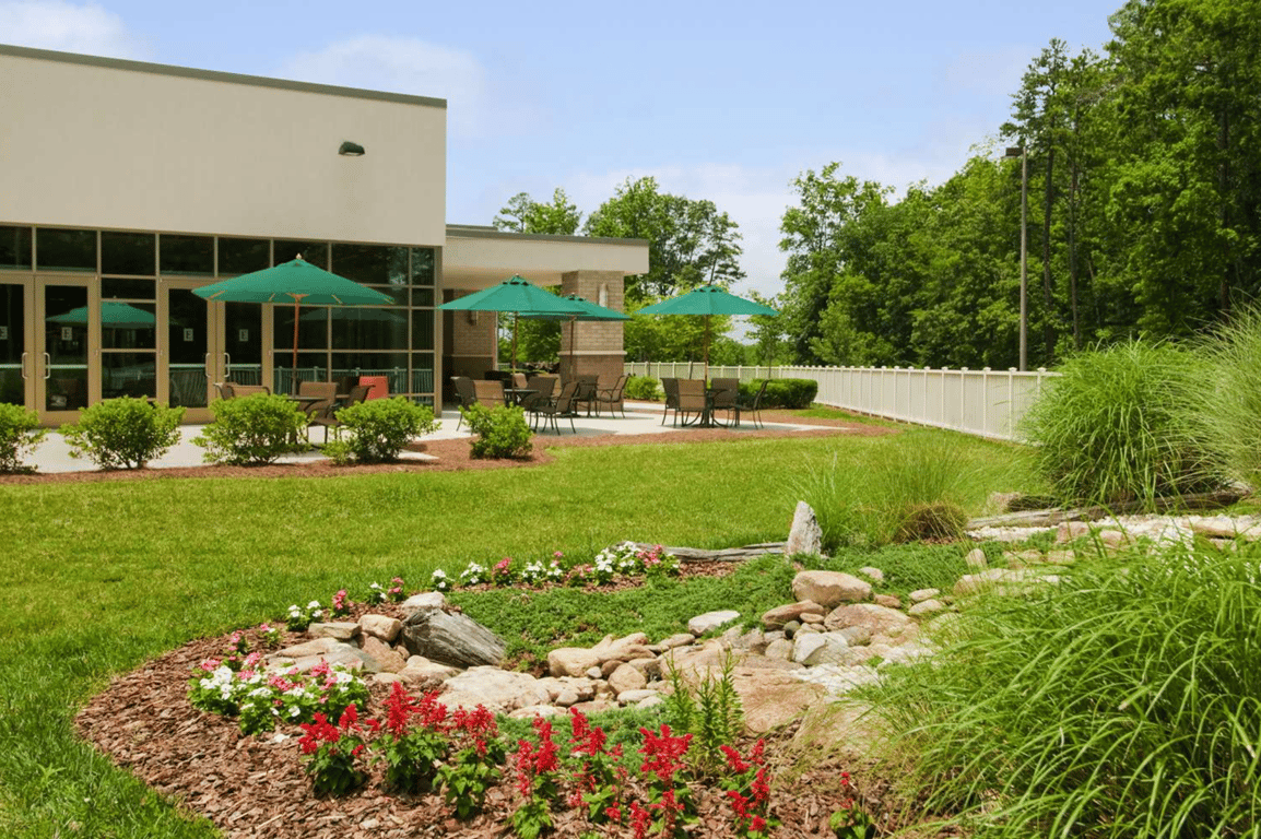 Garden | Embassy Suites by Hilton Charlotte Concord Golf Resort & Spa