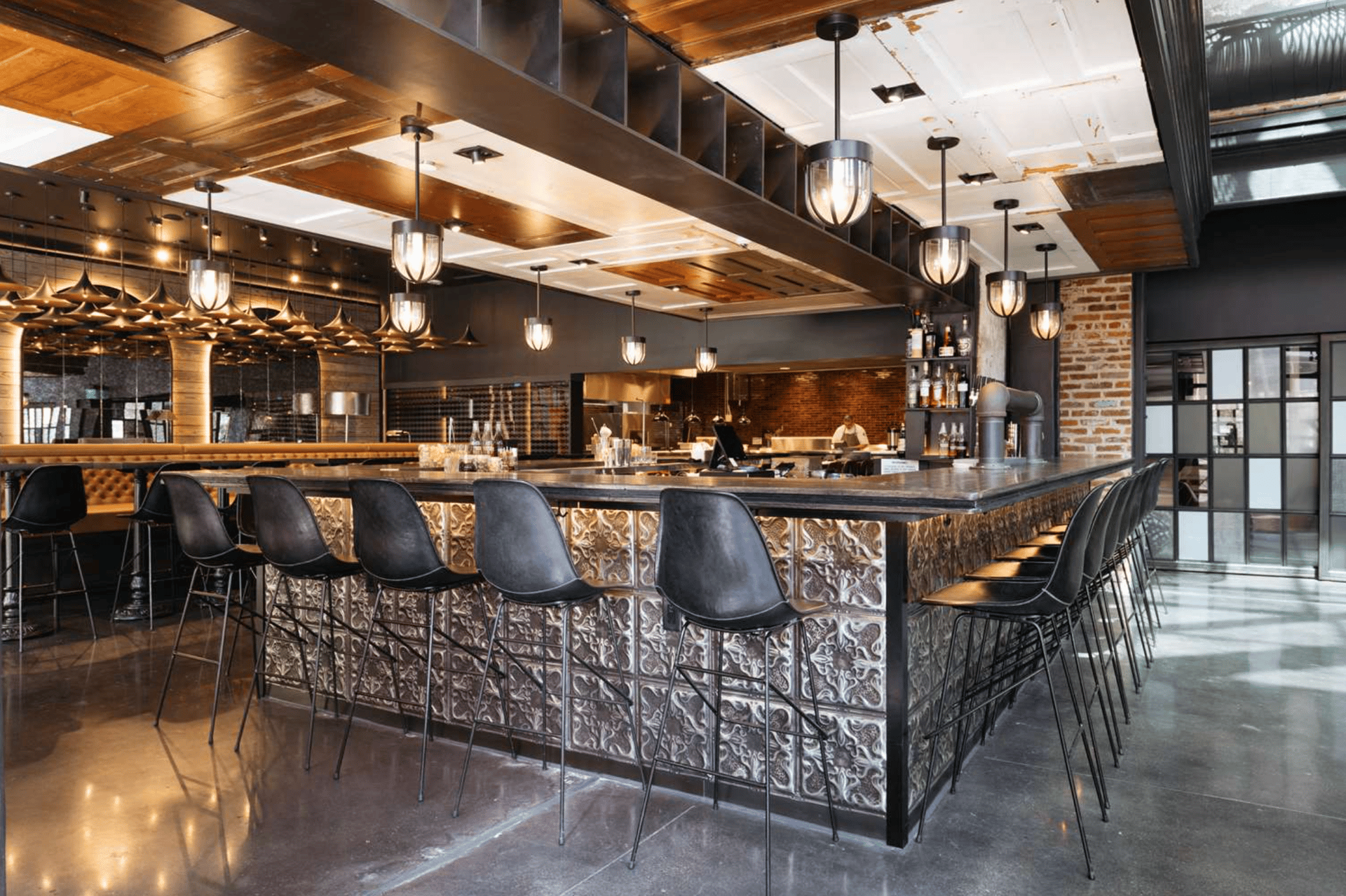 Bar Seating | Hilton Garden Inn Denver Union Station, CO