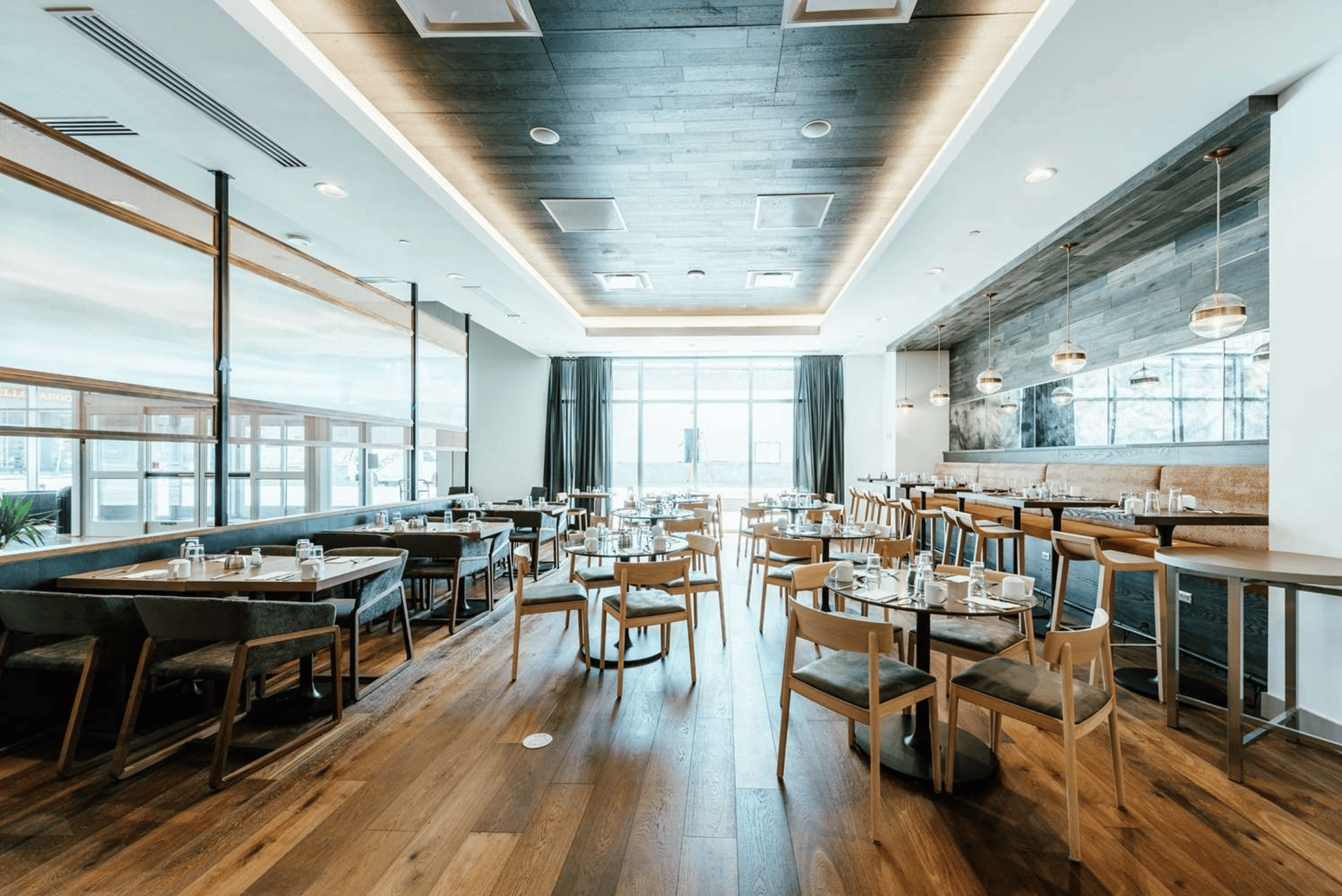 Dining Area | Hilton Garden Inn Denver Union Station, CO