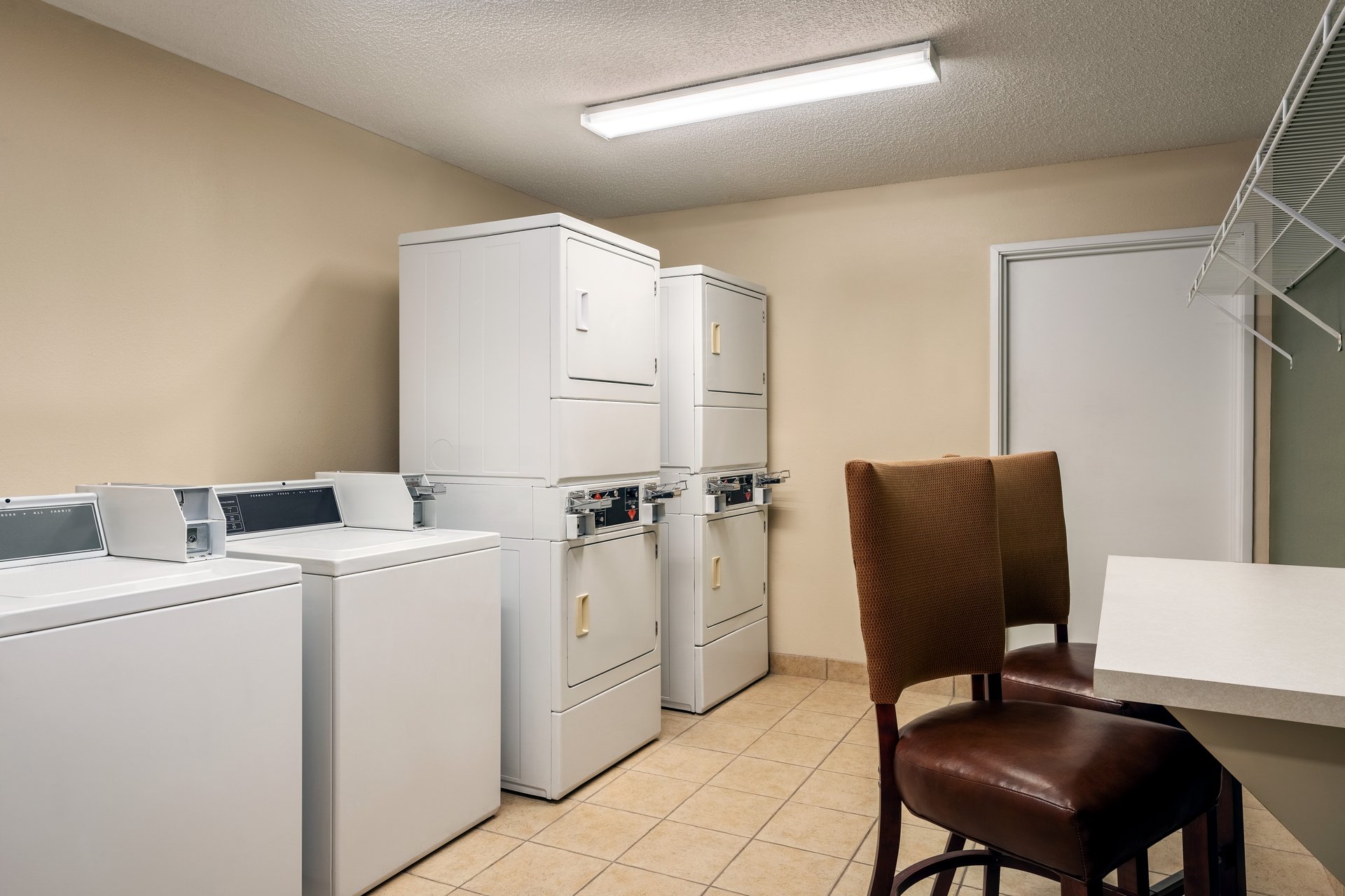 Guest Laundry | Homewood Suites Erie