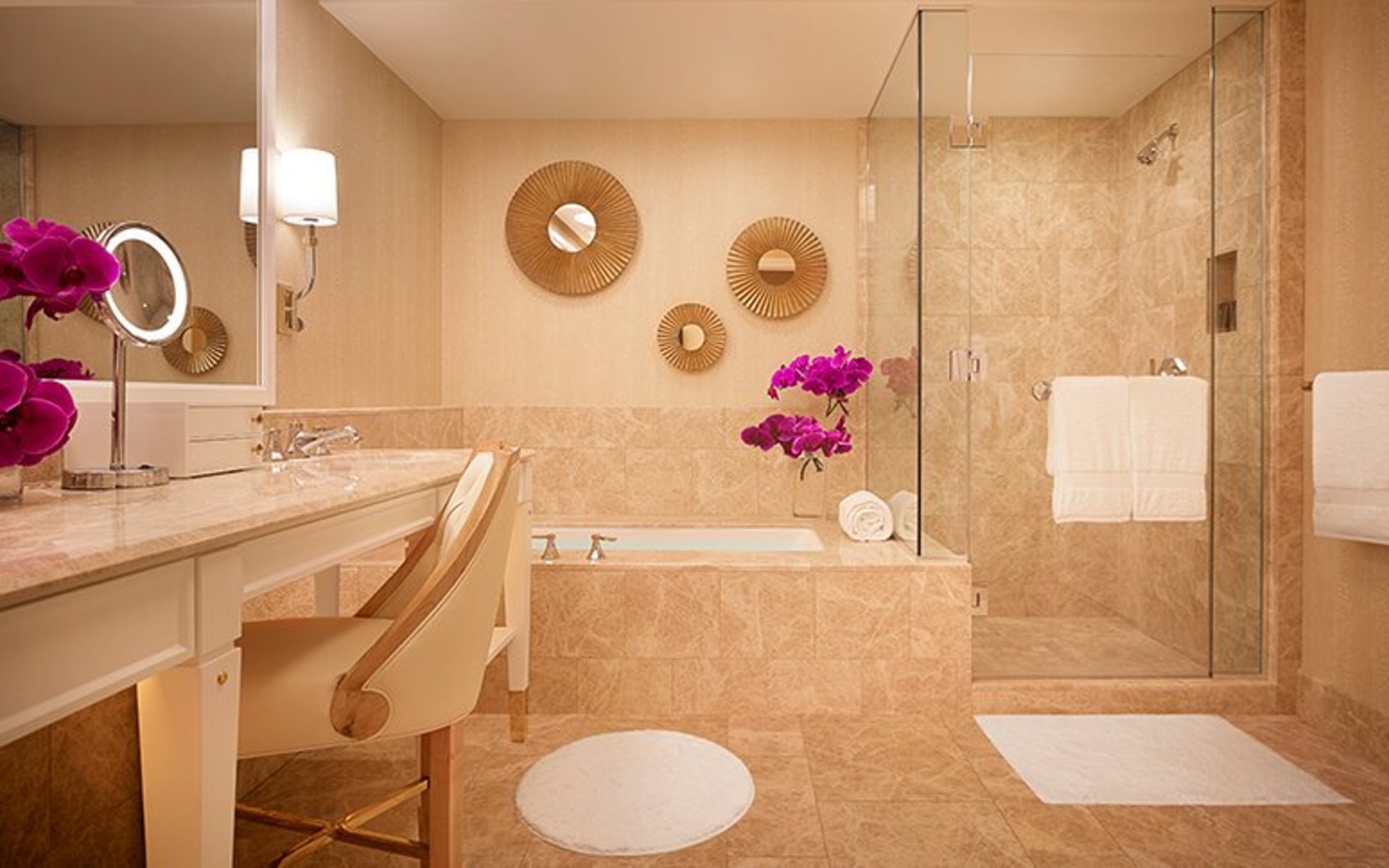 5_Double_Bathroom2_