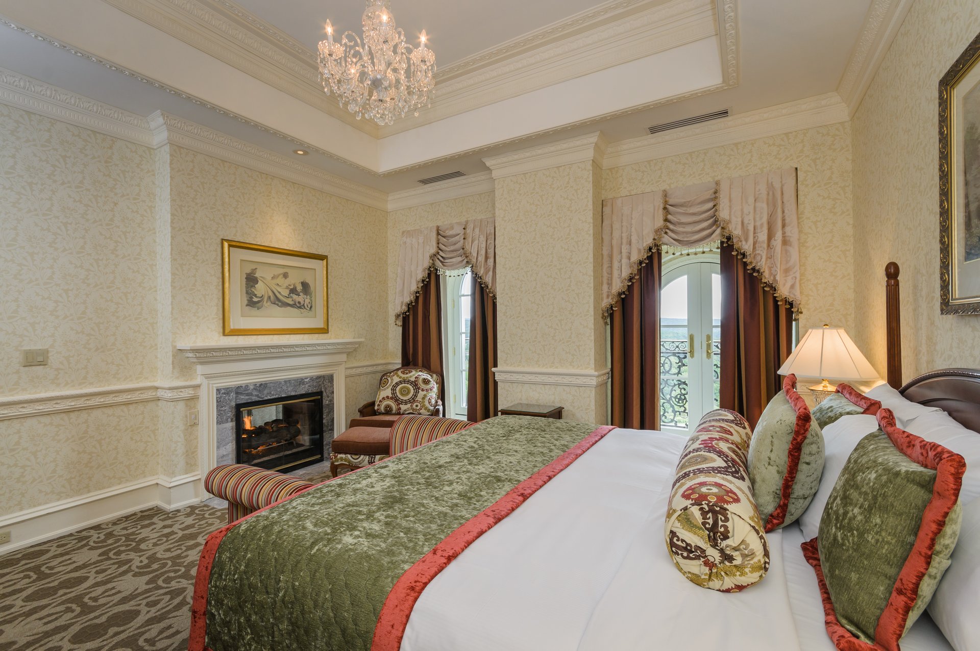 Chateau_Club-Suite (1540) 3.jpg