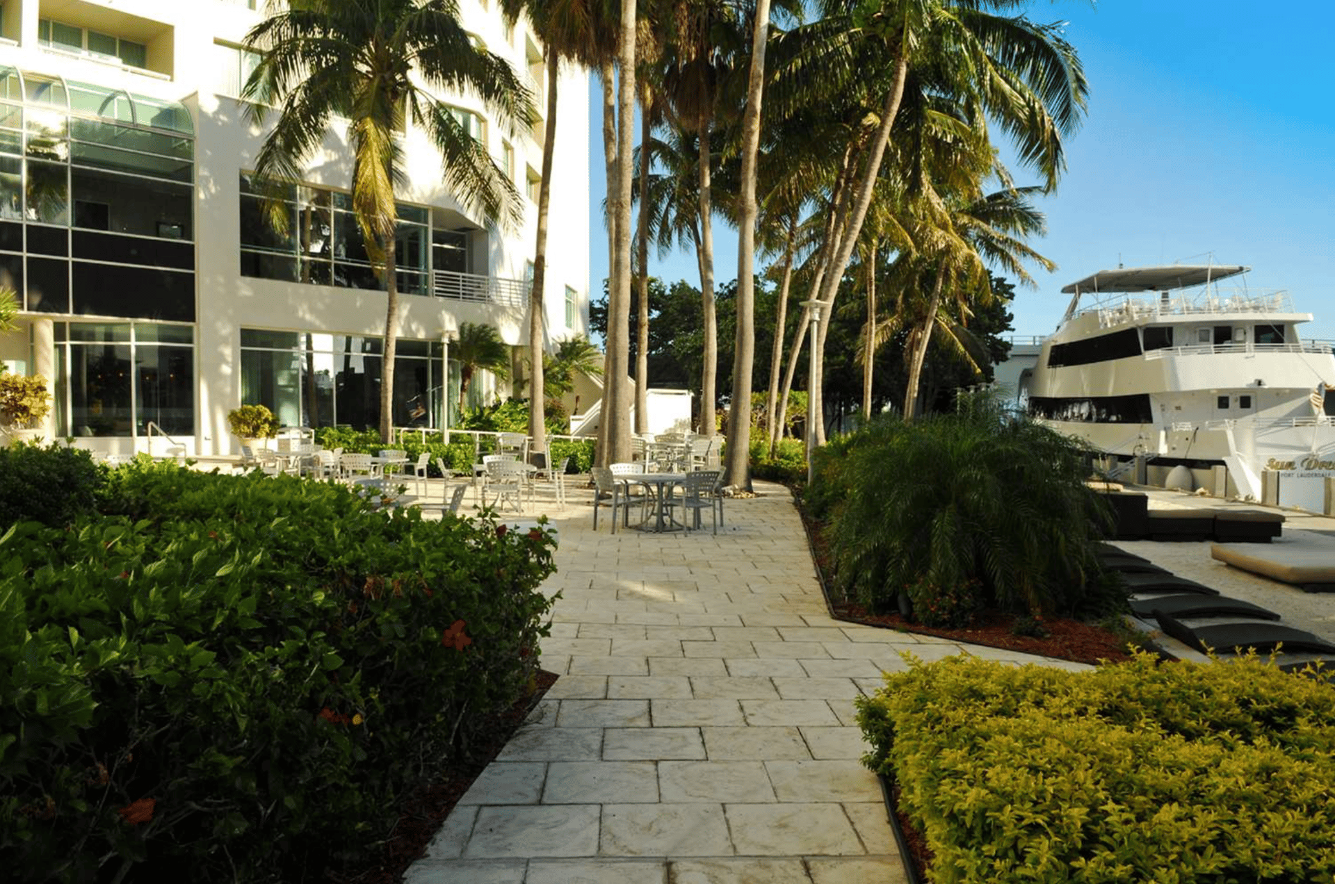 Courtyard | GALLERYone- A DoubleTree Suites by Hilton Hotel