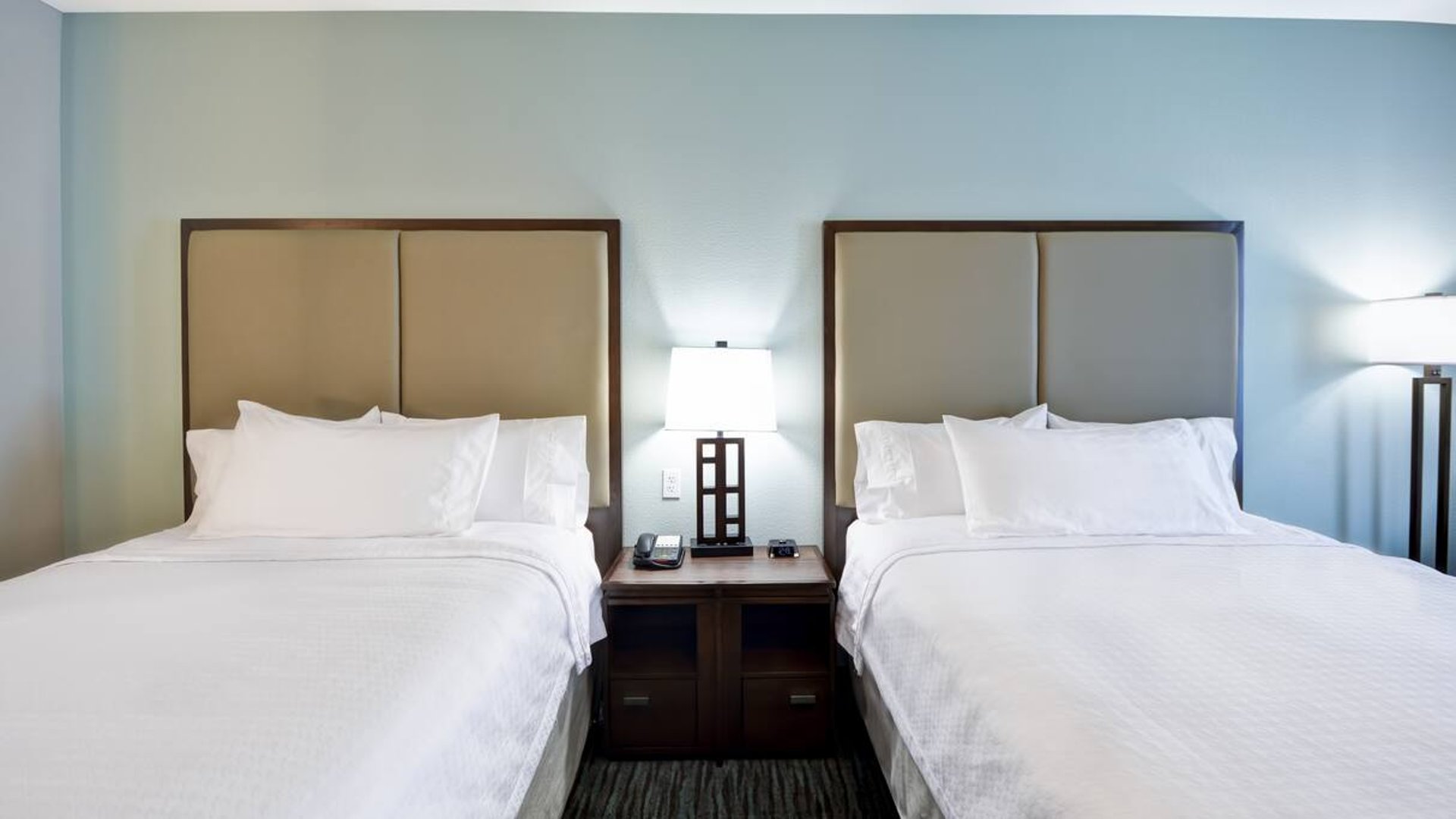 2 Beds