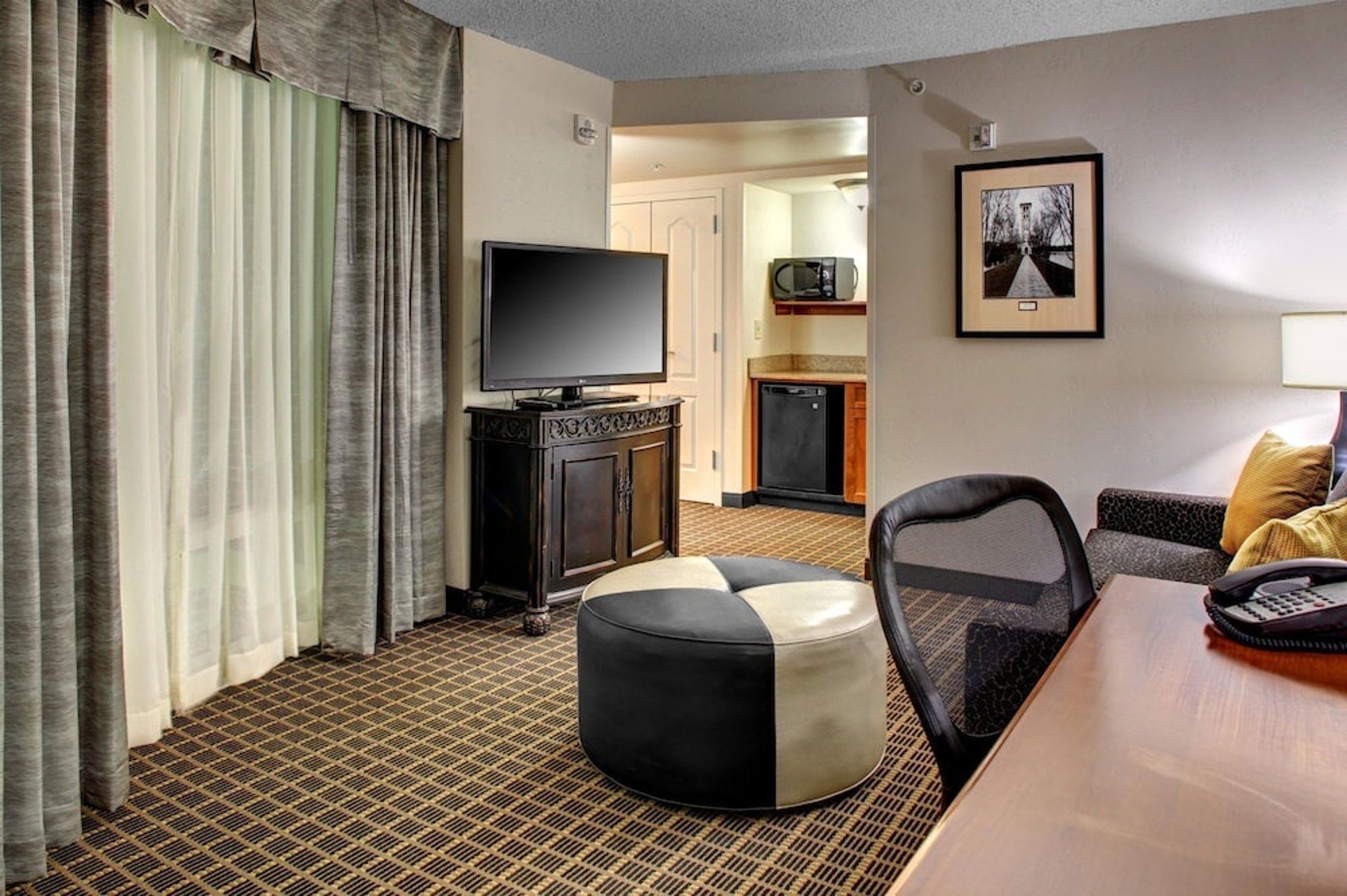 King Suite Desk