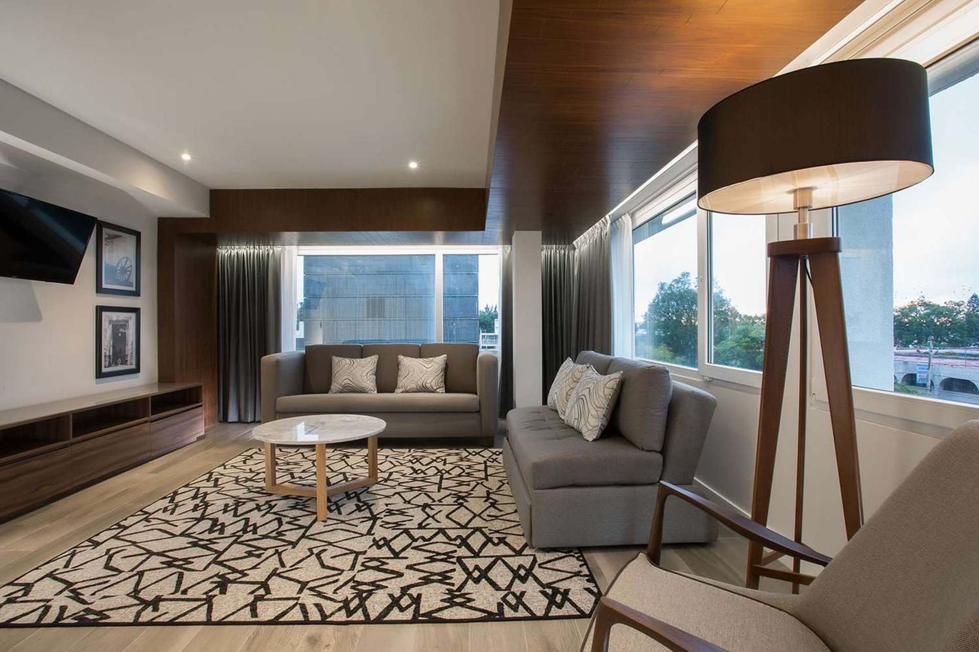 Corner Living