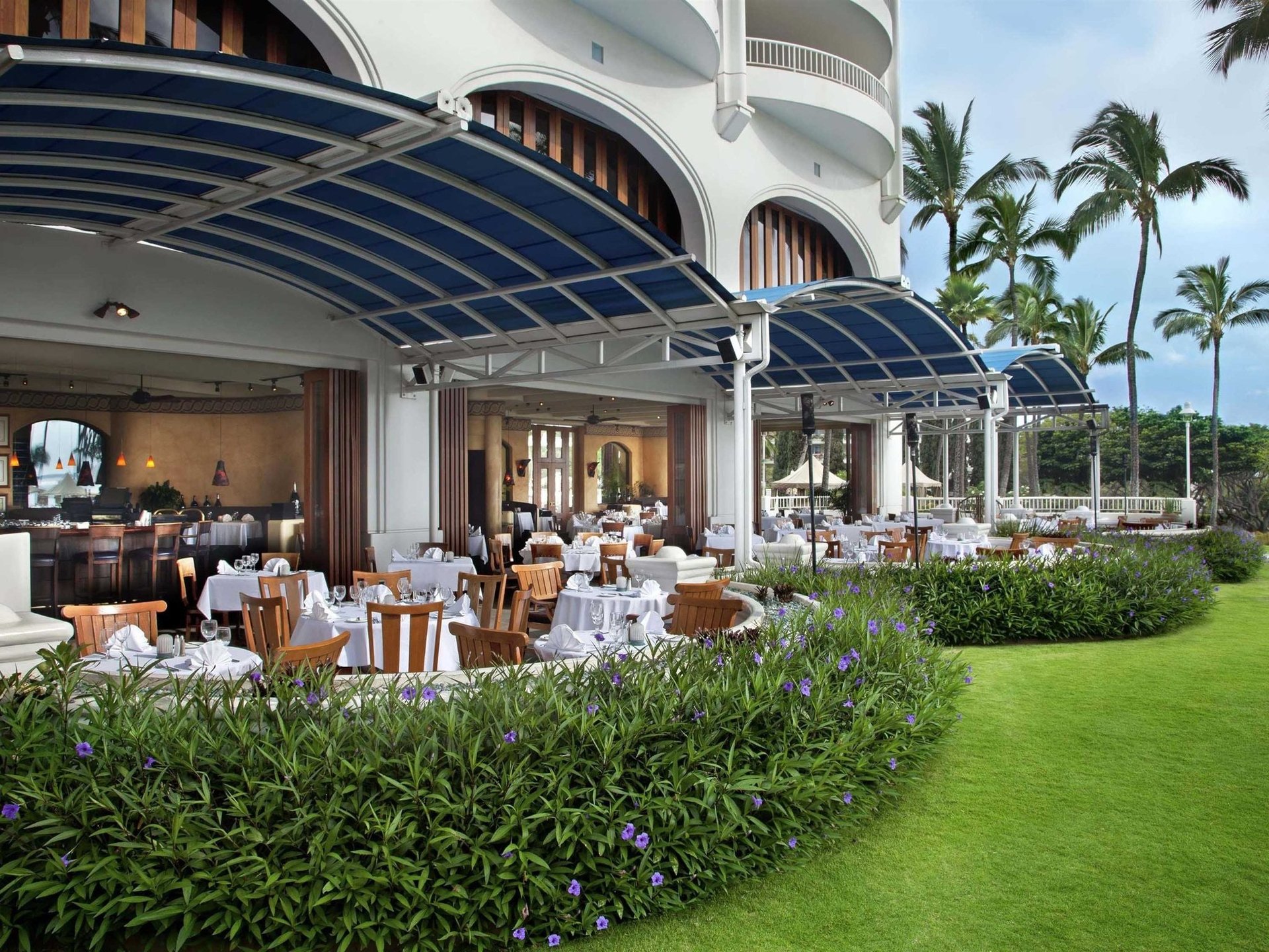 outside restaurant.jpg | Fairmont Kea Lani