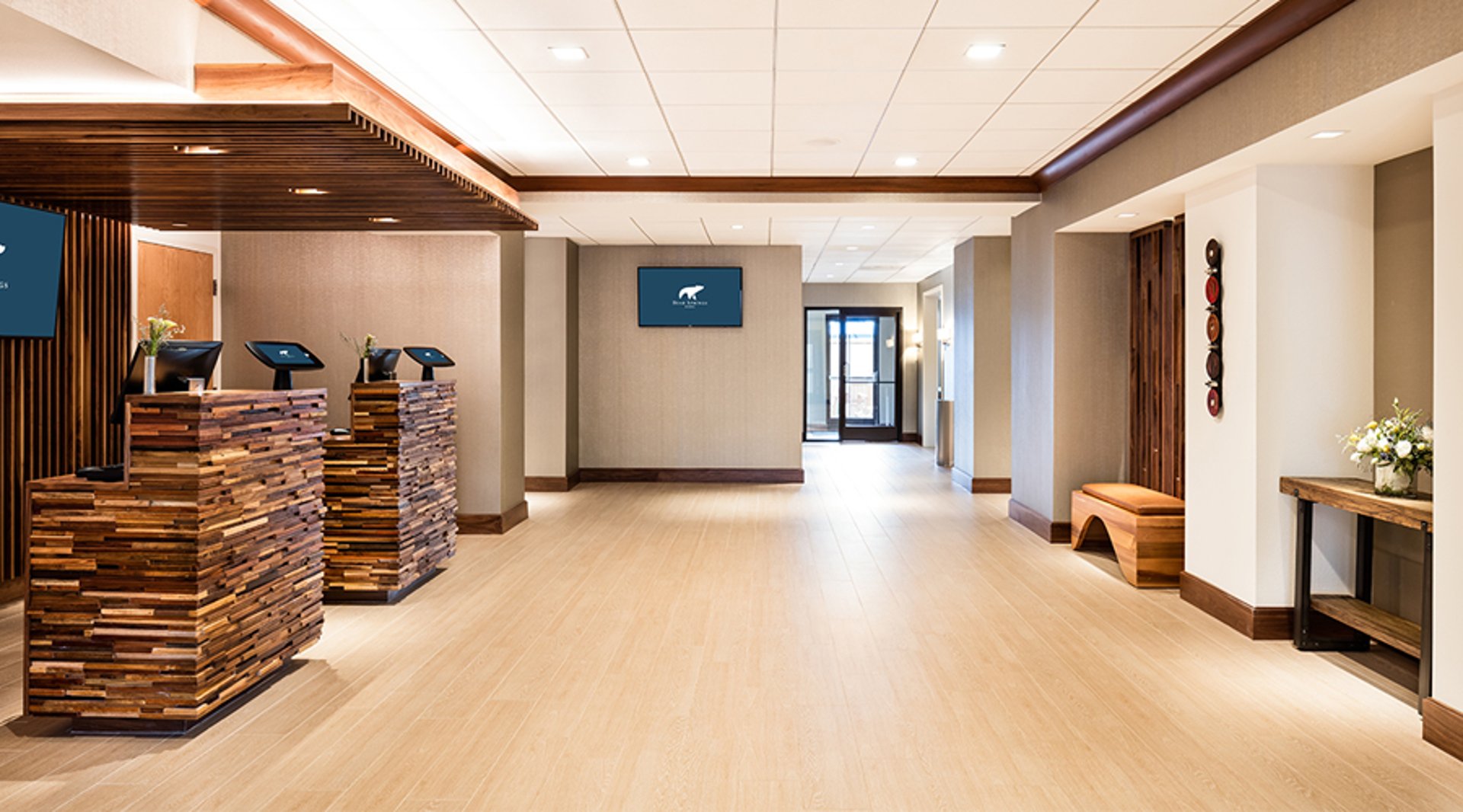 Lobby Check In | Bear Springs Hotel