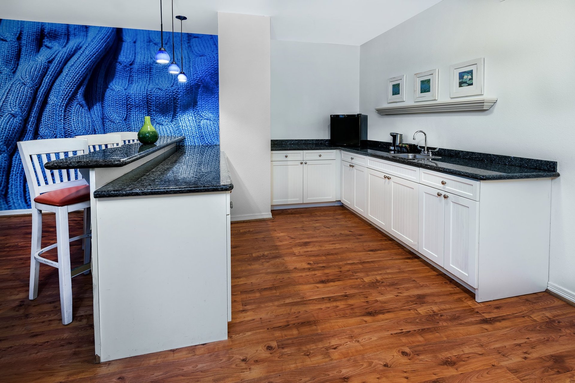 King Bed Presidential Suite Wet Bar