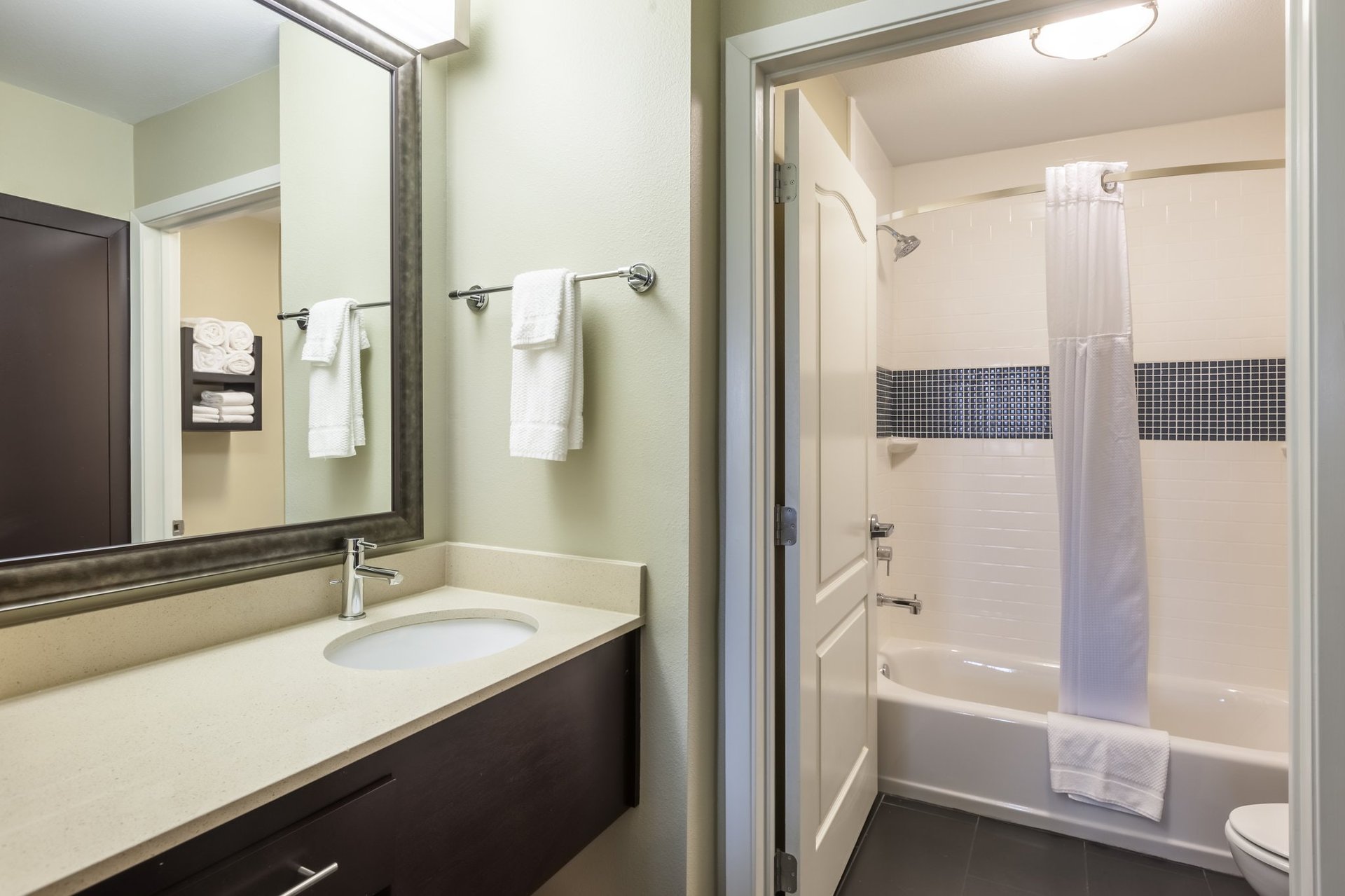 King Suite Bathroom