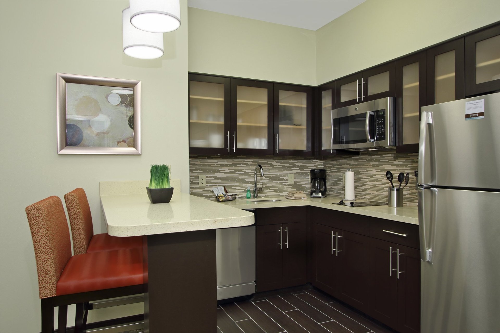 Queen Suite Kitchen