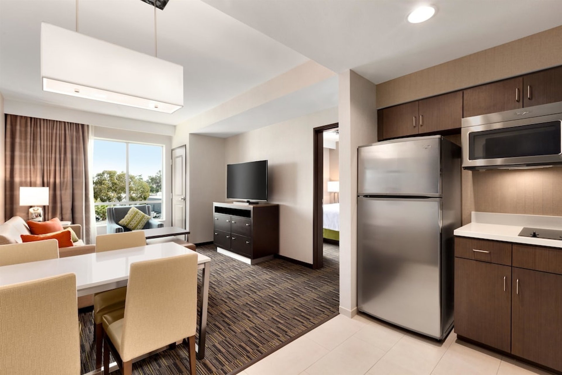 Kitchen/Dining Area
