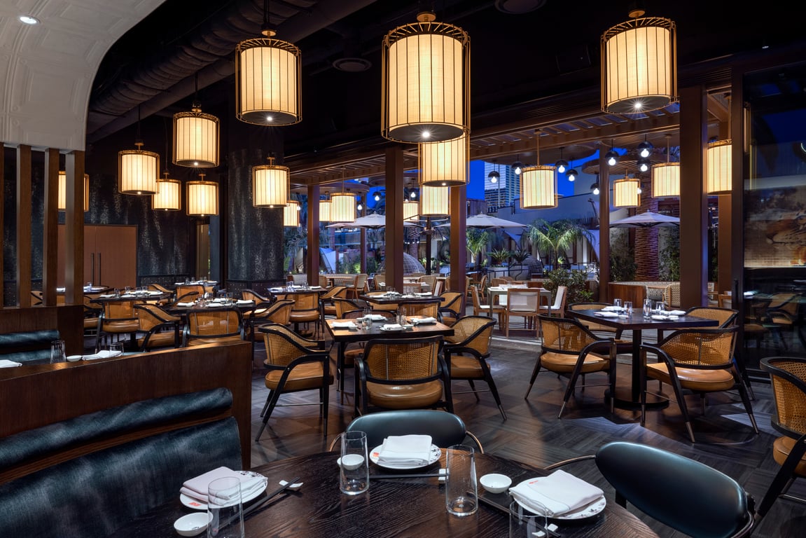 20220211_RW_Fuhu_Inside_Outside_Dining_v1.jpg | Conrad Las Vegas at Resorts World