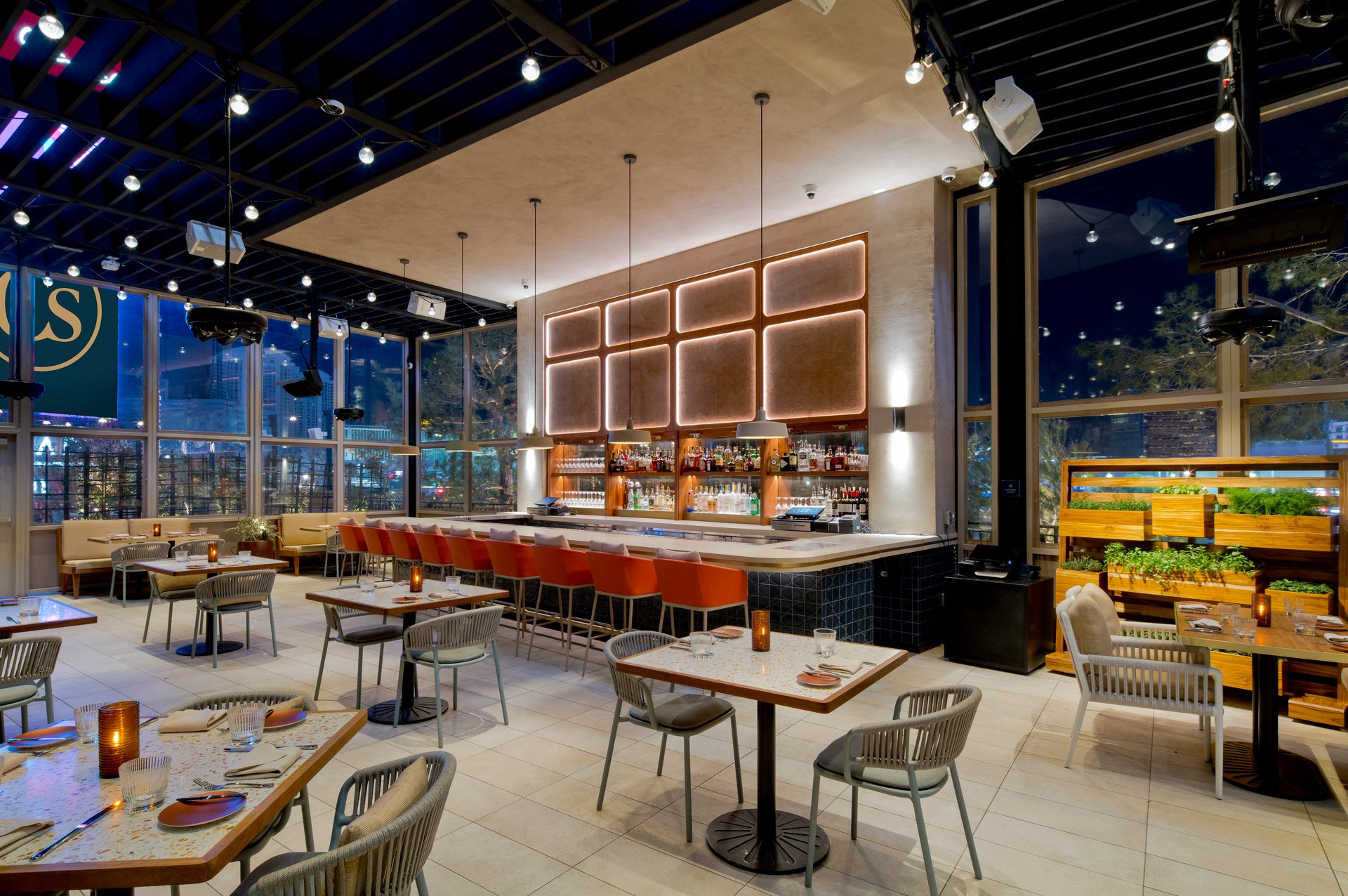 Center Bar Patio_Jeff Green Photography.jpg | Conrad Las Vegas at Resorts World