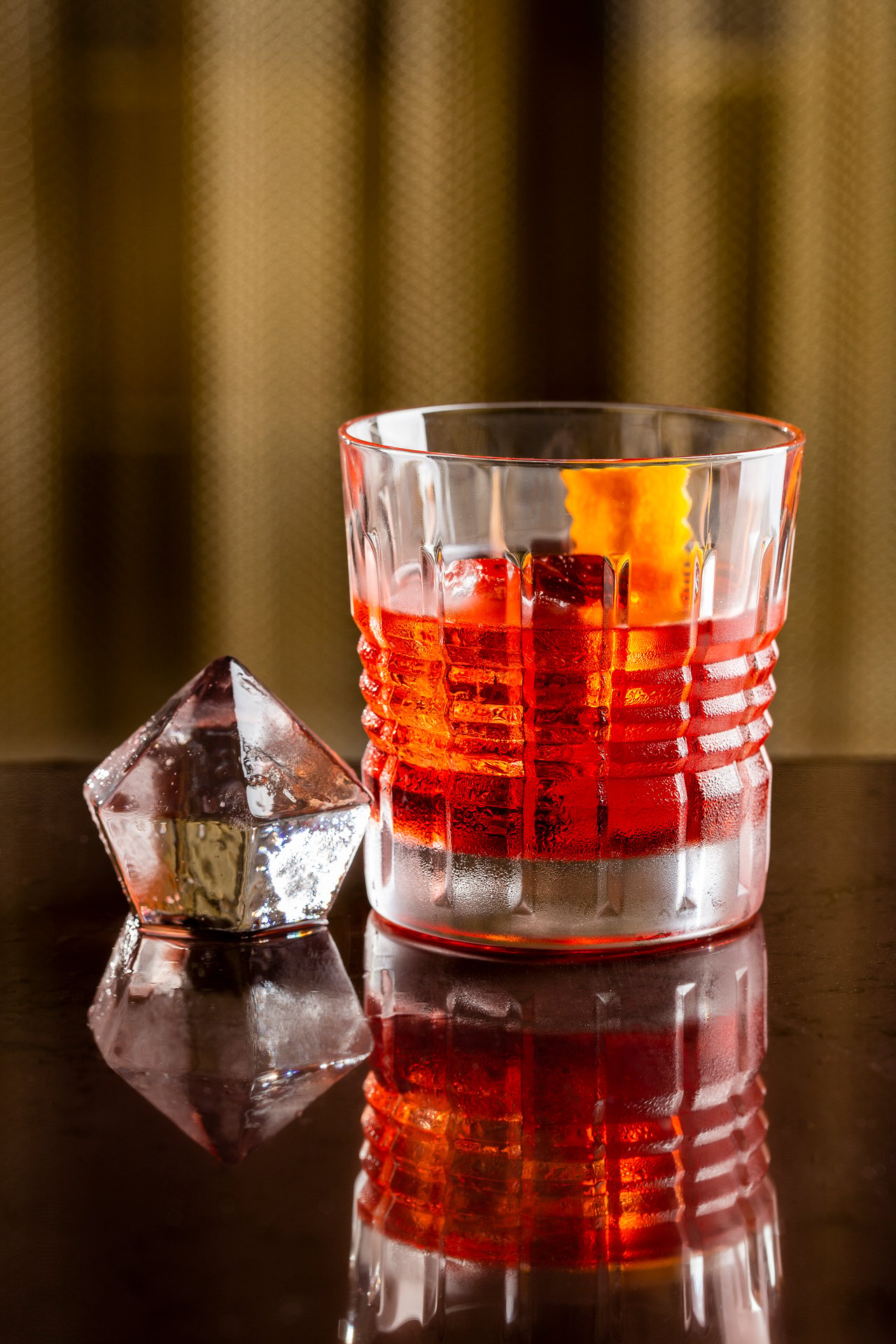 Negroni Tradicionale.jpg | Conrad Las Vegas at Resorts World