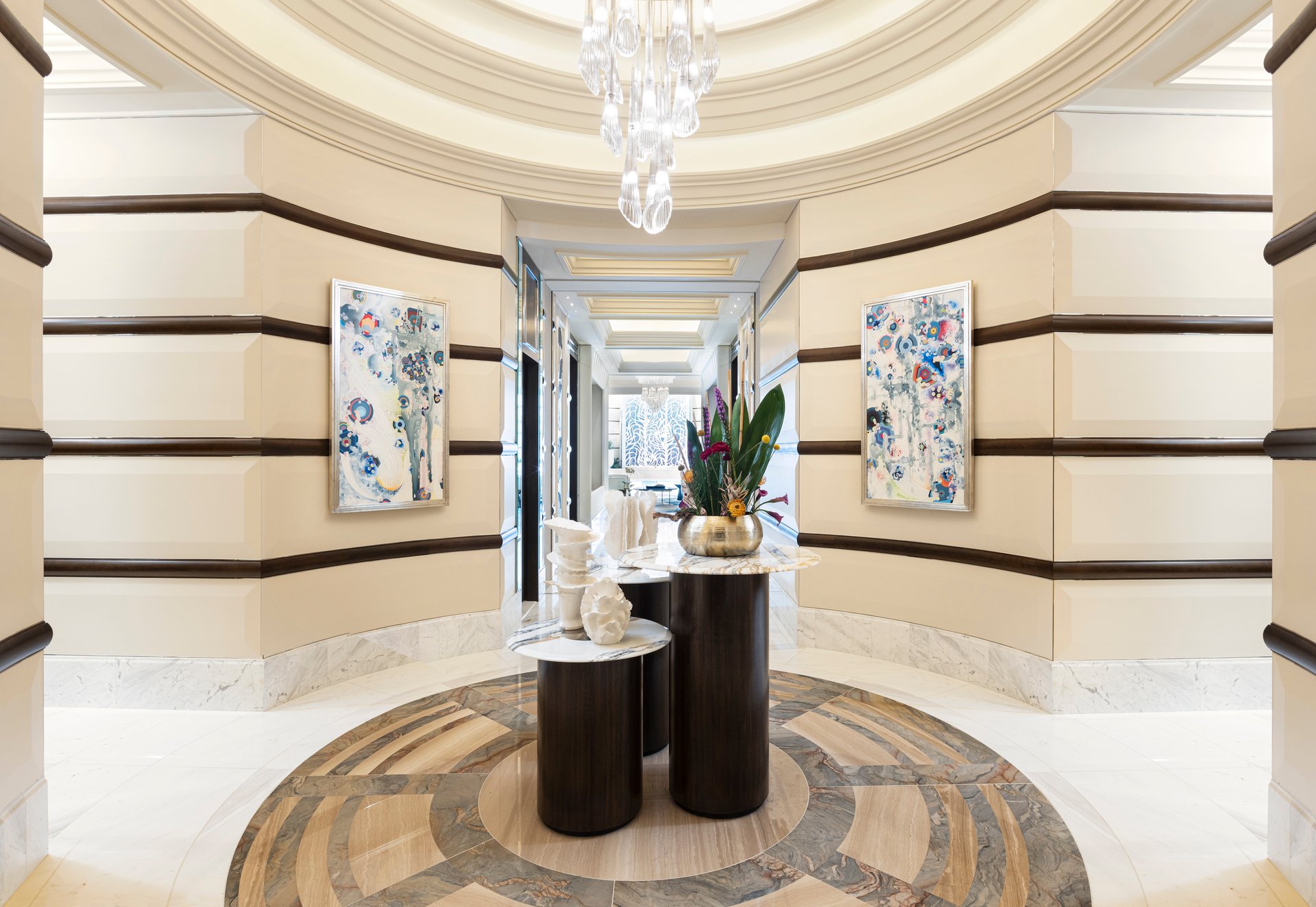 RW_Palace_Two_Foyer