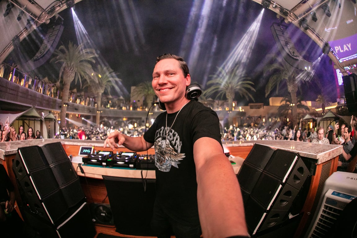 Tiesto 8.21 (4) | Crockfords Las Vegas, LXR Hotels and Resorts