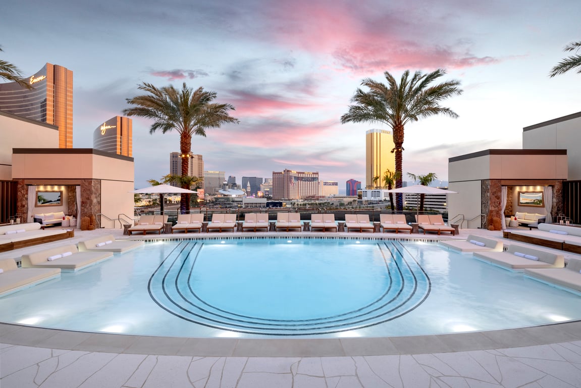 VIP Pool_Wide | Crockfords Las Vegas, LXR Hotels and Resorts