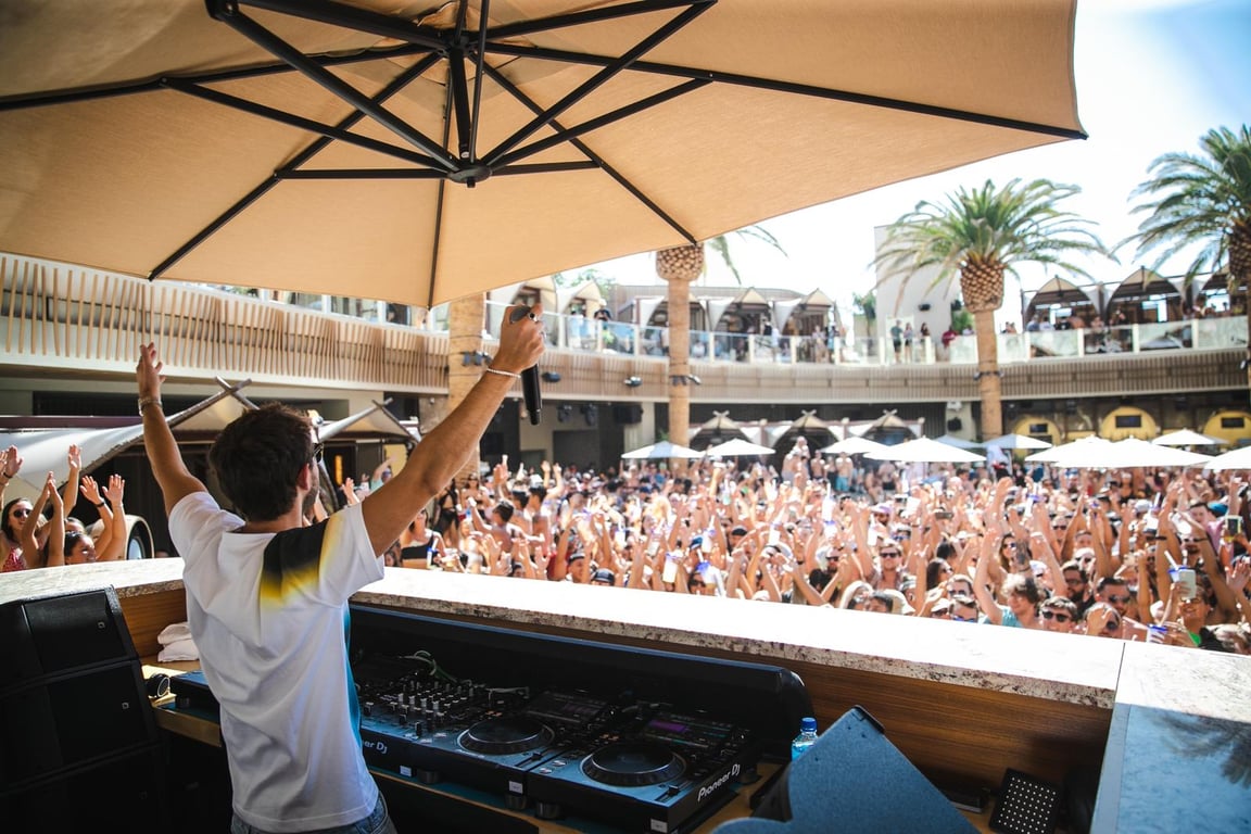 Zedd 8.21 (2) | Crockfords Las Vegas, LXR Hotels and Resorts