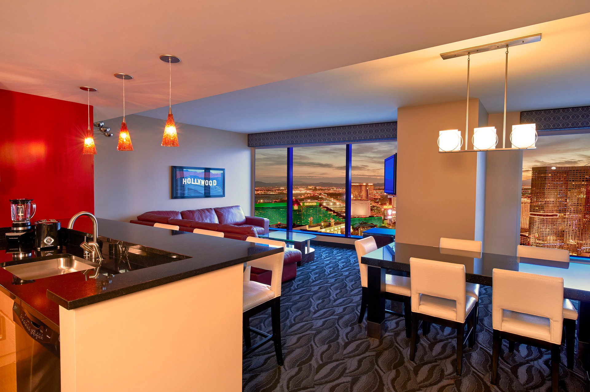 Kitchen Dining Area