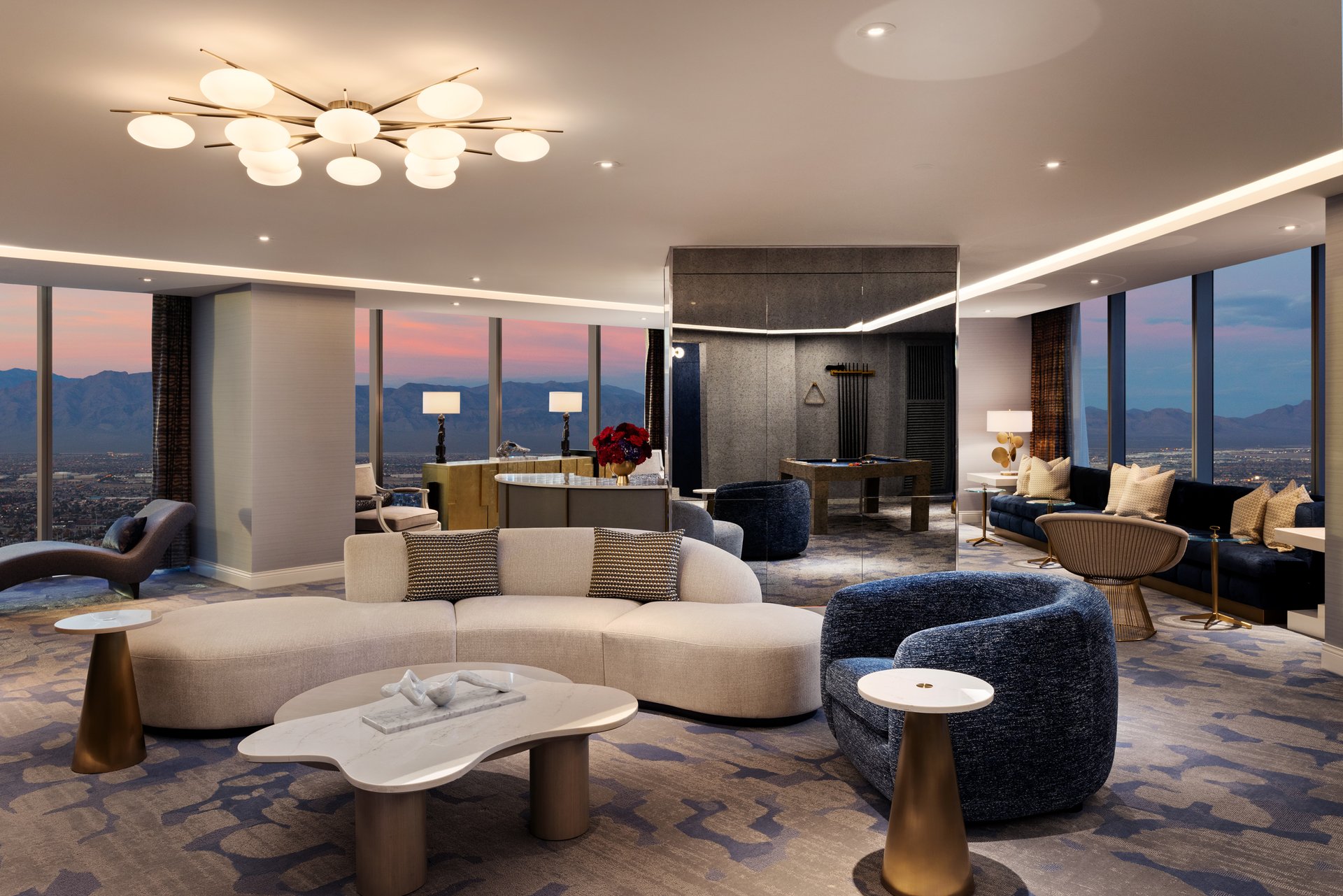 FBLV_Tower_59_Grand Panorama Suite.jpg