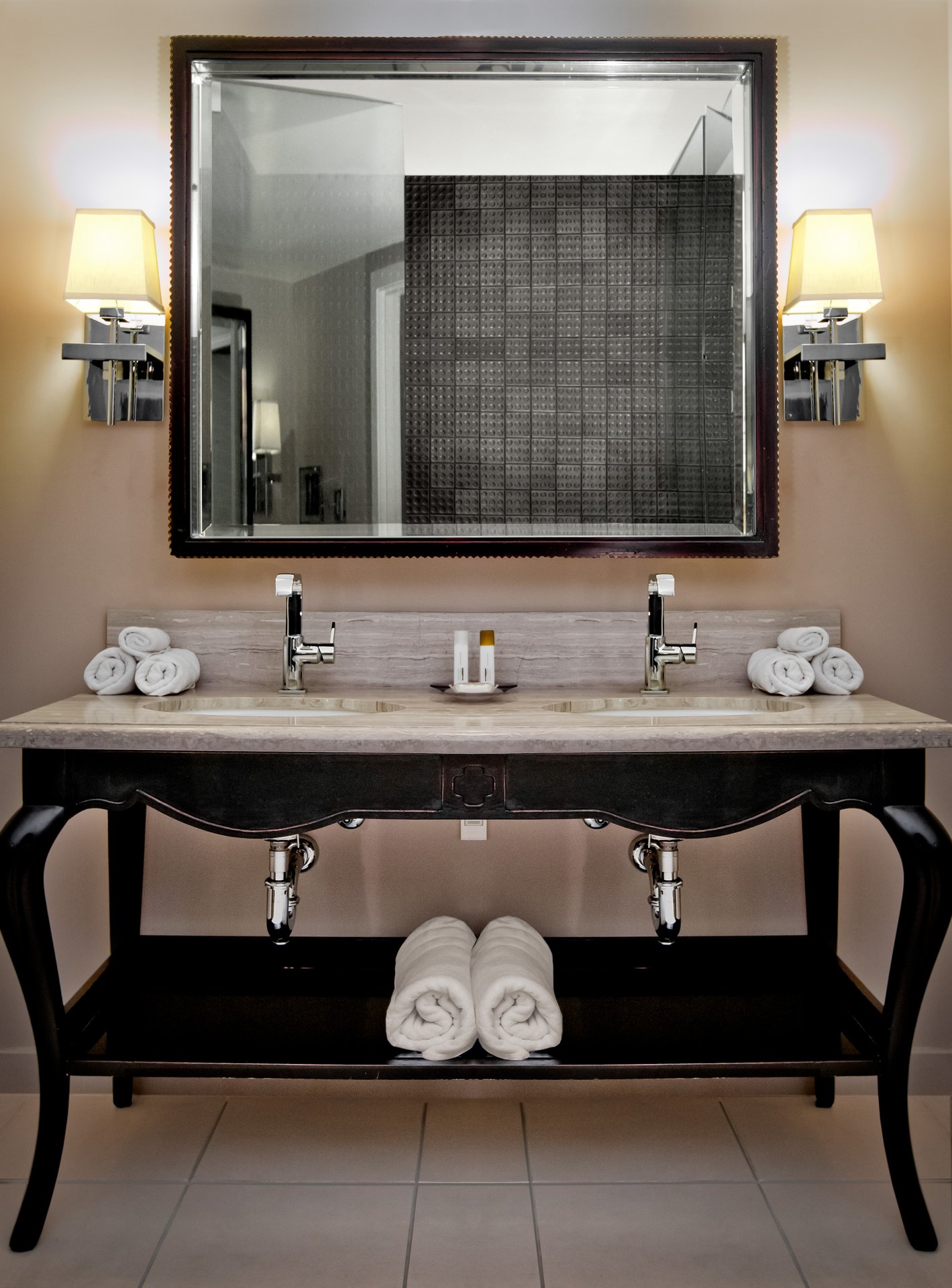 HRH Tower Bathroom