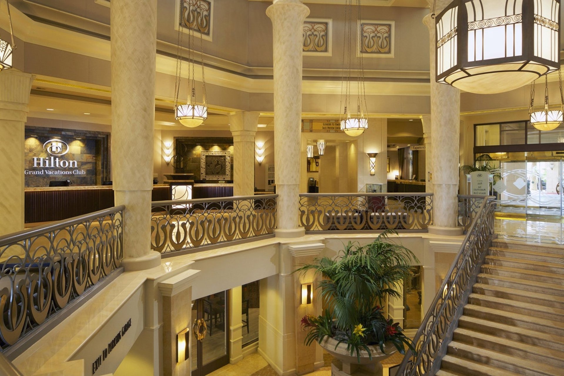 L.jpg | Hilton Grand Vacations Club on the Las Vegas Strip