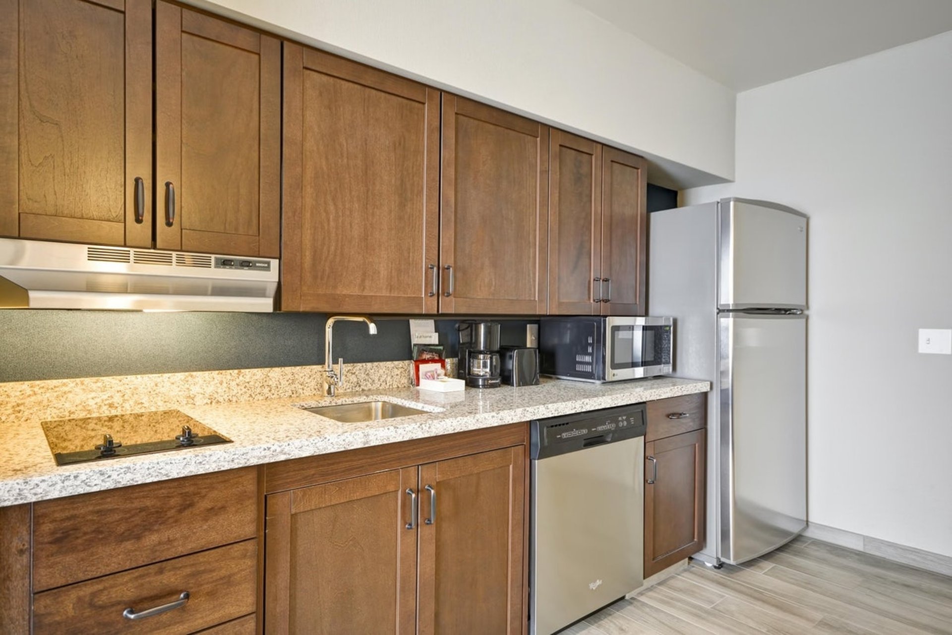 lasdmhw_kitchen_area_s-jpg.jpg