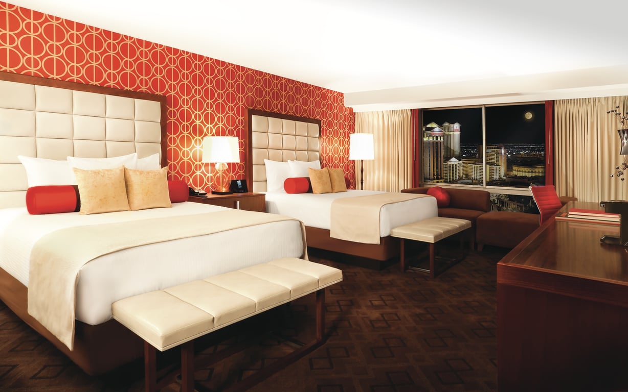 02 BLV JubileeTower Bedroom QueenDouble.png | Horseshoe Las Vegas