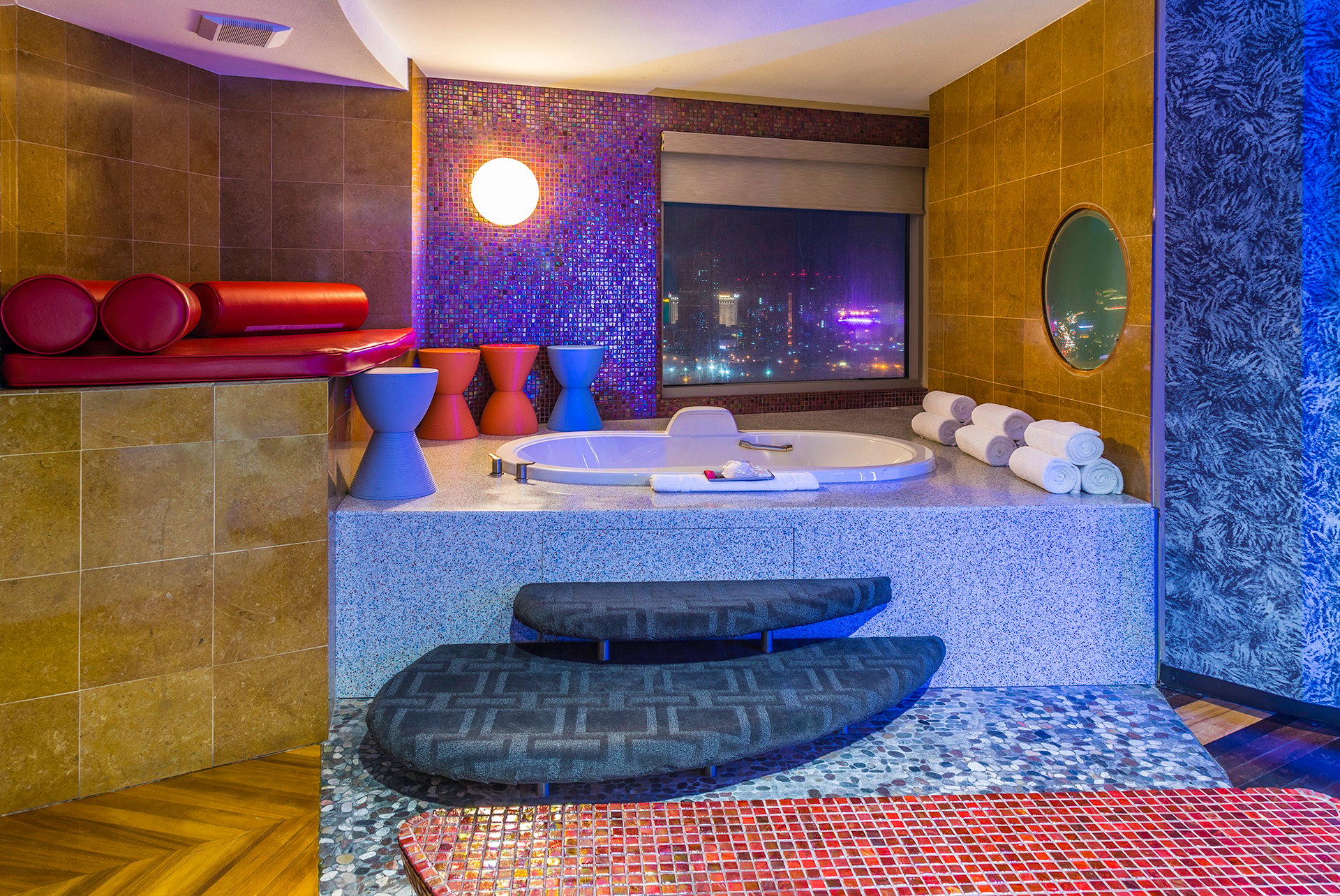 Bathtub